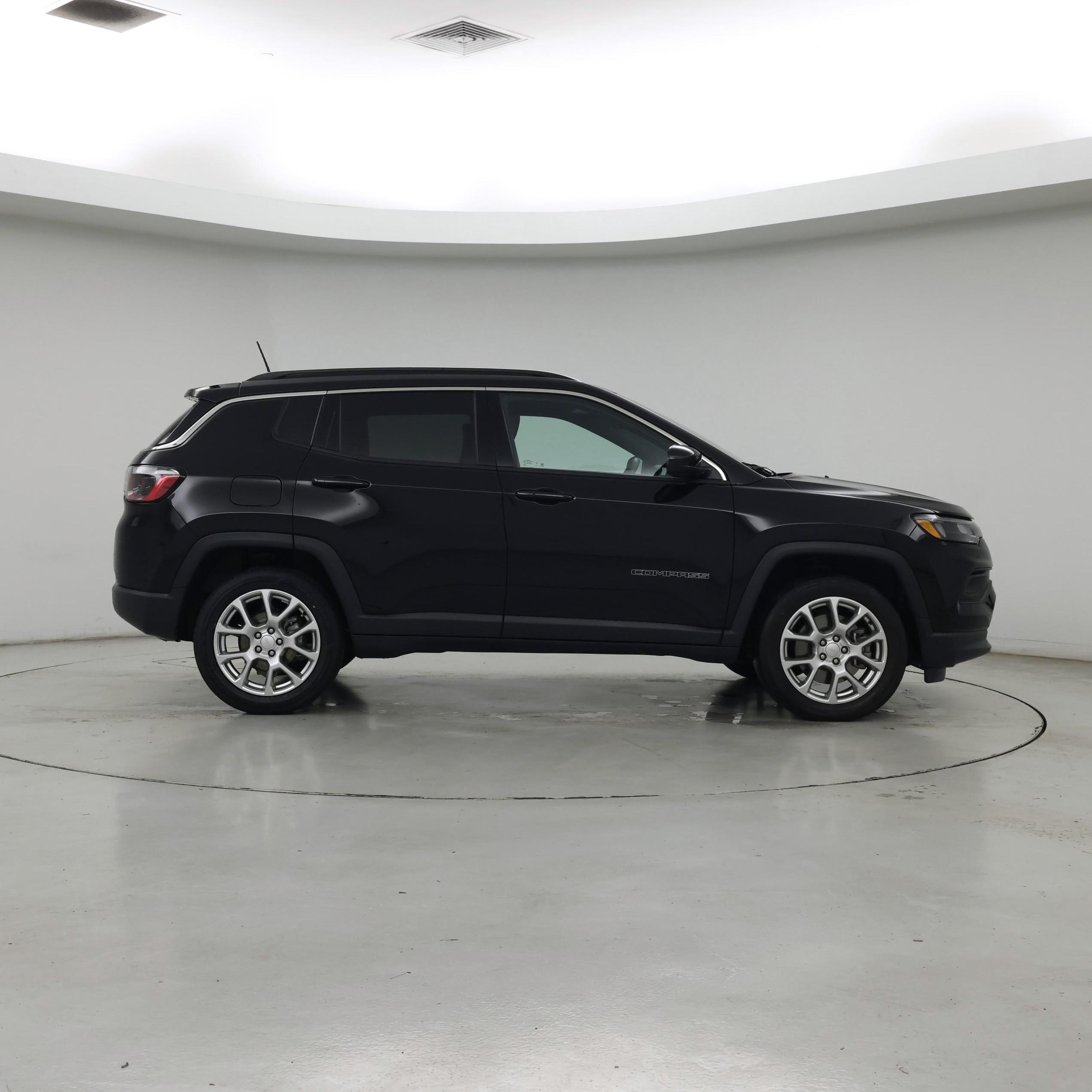 Thumbnail: 2023 Jeep Compass - 7