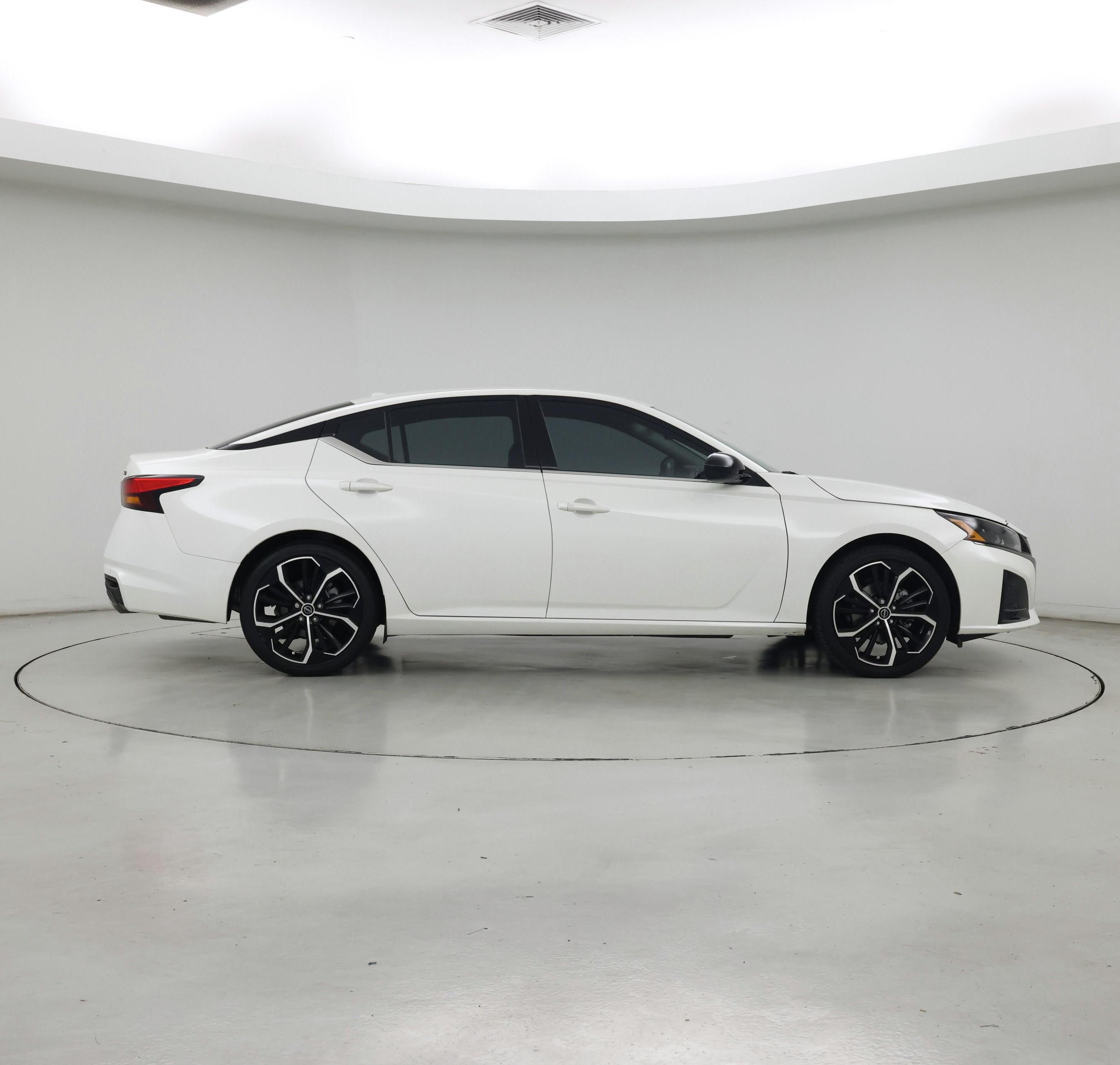 Thumbnail: 2025 Nissan Altima - 7