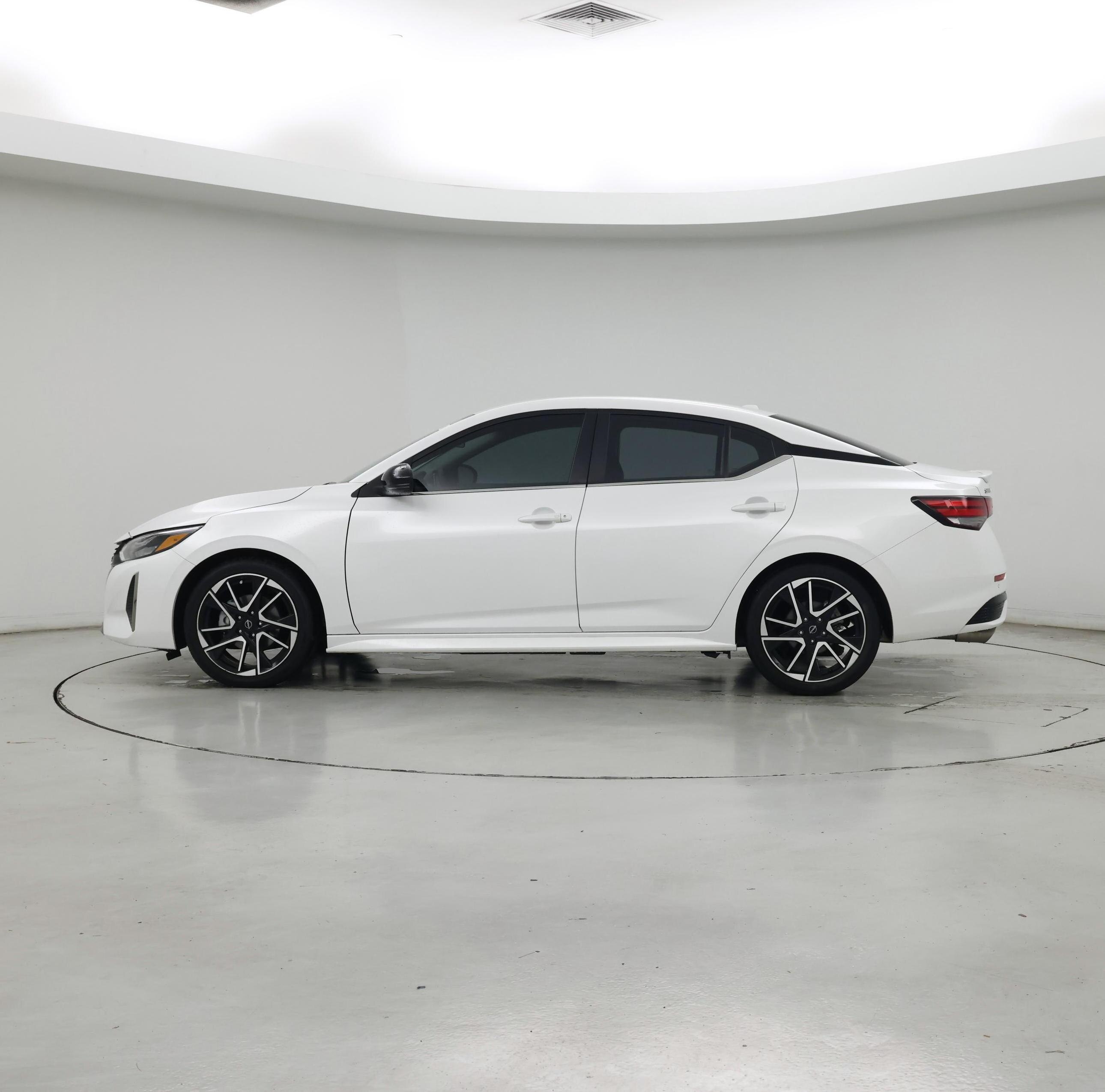 Thumbnail: 2025 Nissan Sentra - 3