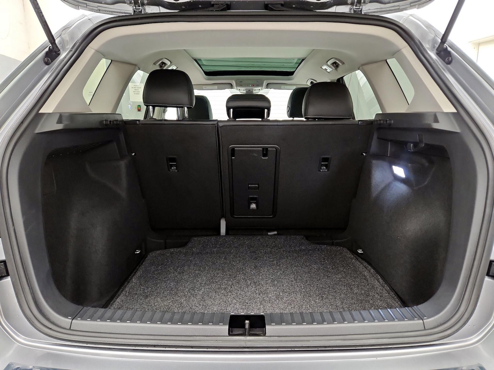 2025 Volkswagen Taos SE - Photo 22
