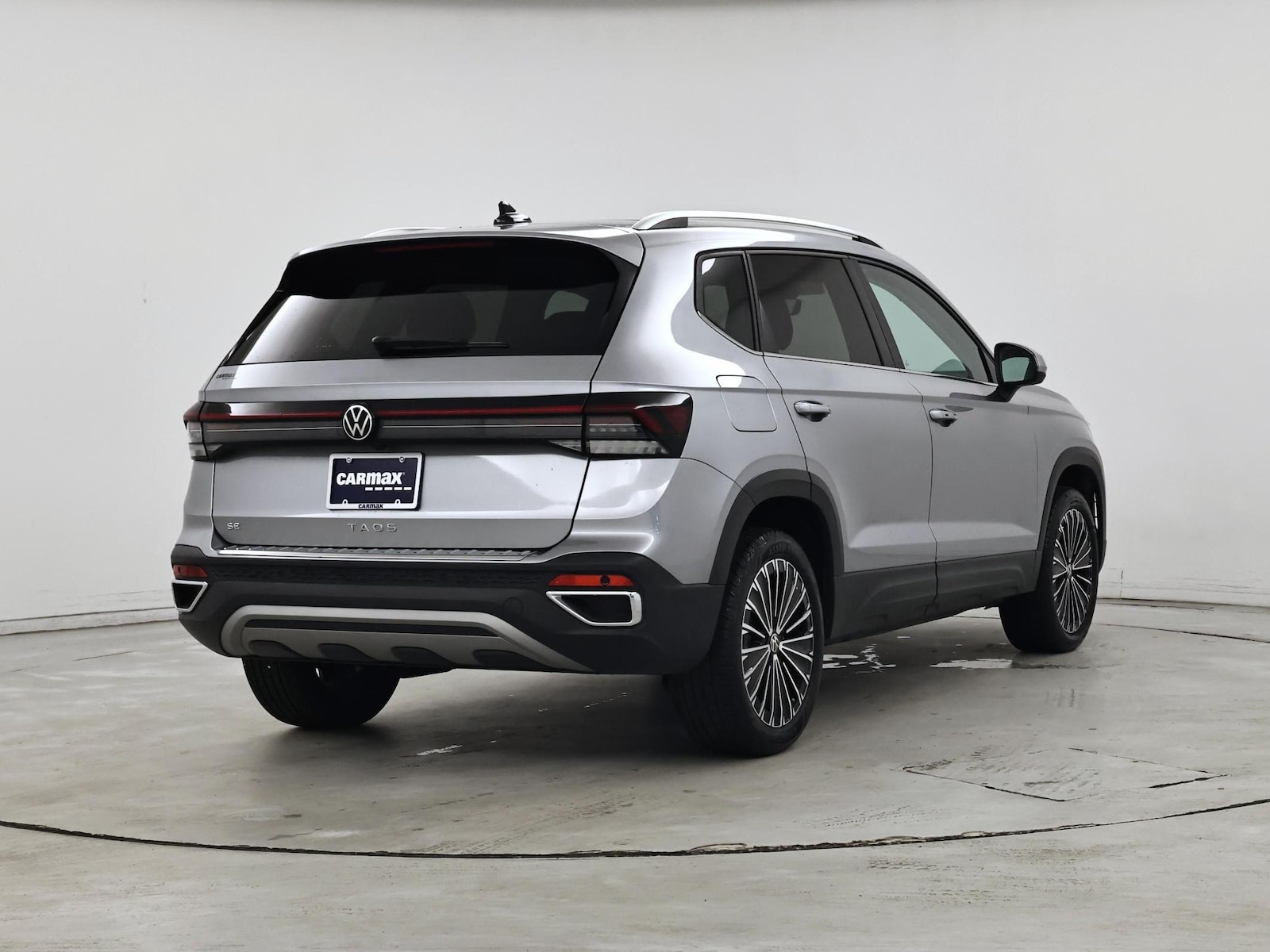 2025 Volkswagen Taos SE - Photo 9