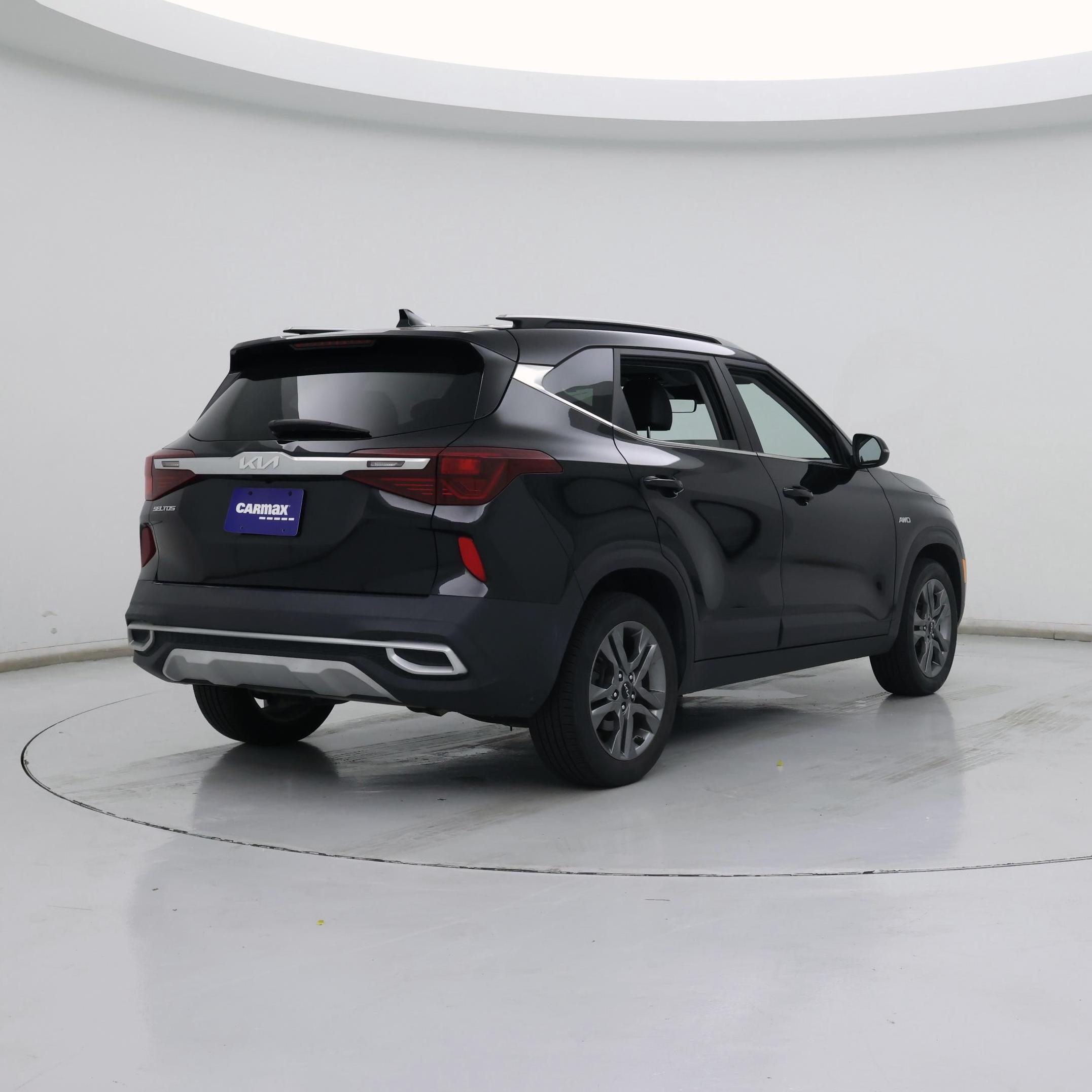Thumbnail: 2022 Kia Seltos - 8