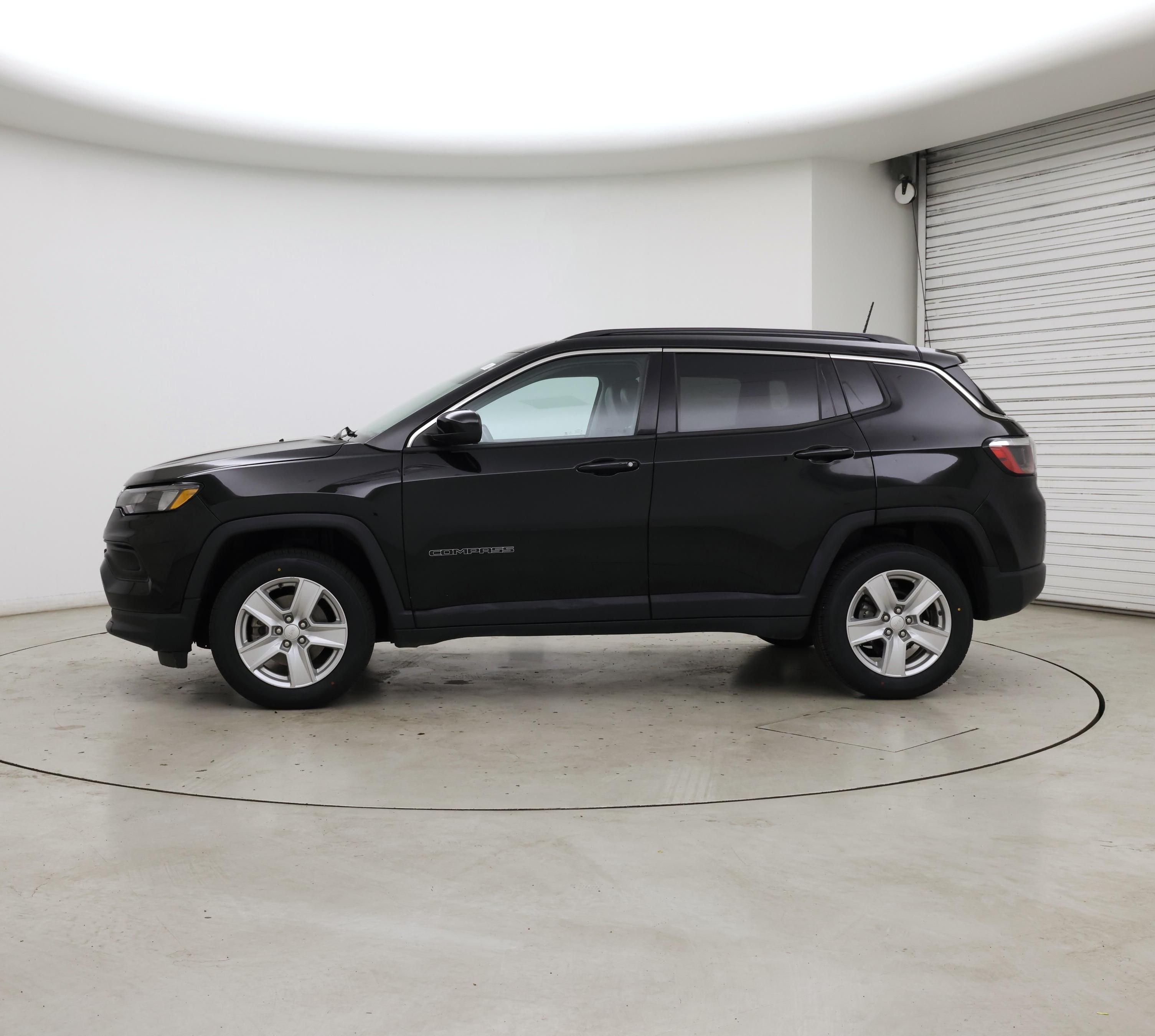Thumbnail: 2022 Jeep Compass - 3