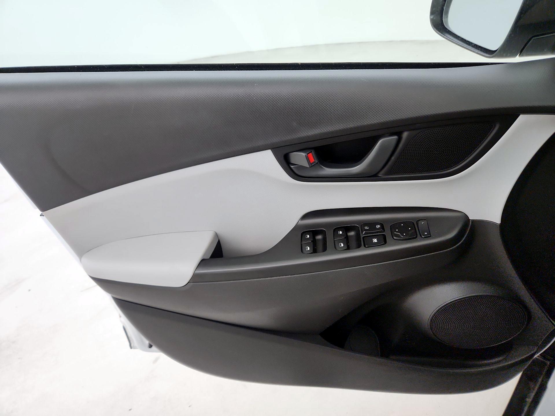 Thumbnail: 2023 Hyundai Kona - 10