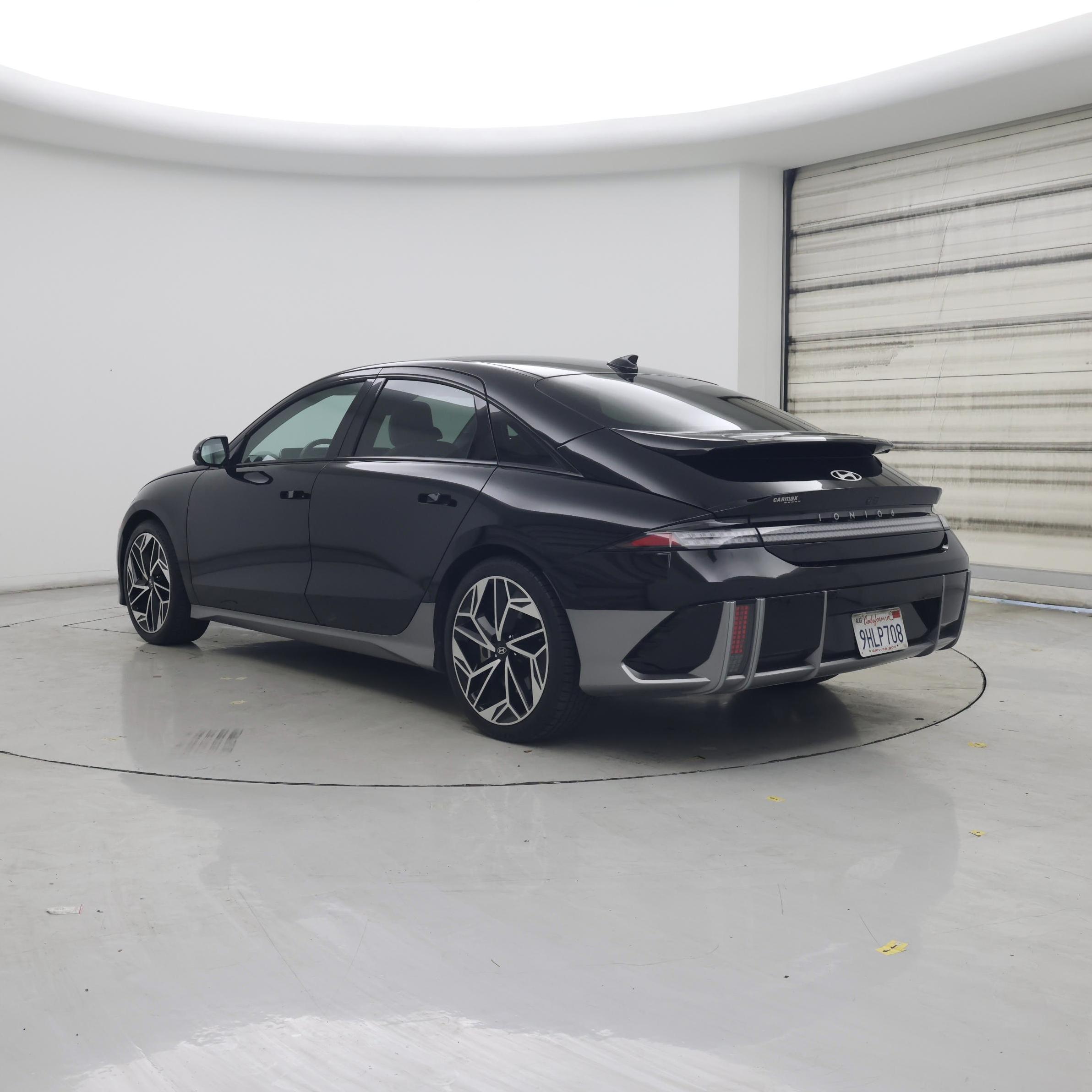 Thumbnail: 2023 Hyundai Ioniq 6 - 2