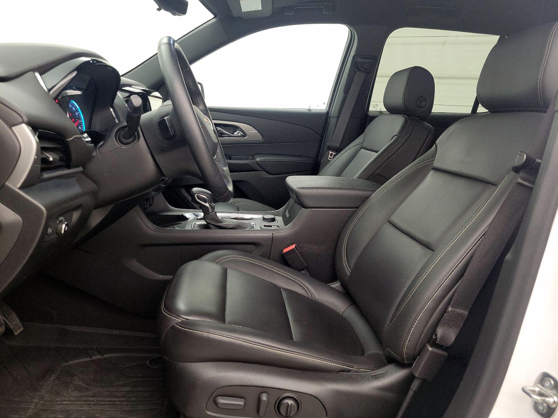 Thumbnail: 2023 Chevrolet Traverse - 11