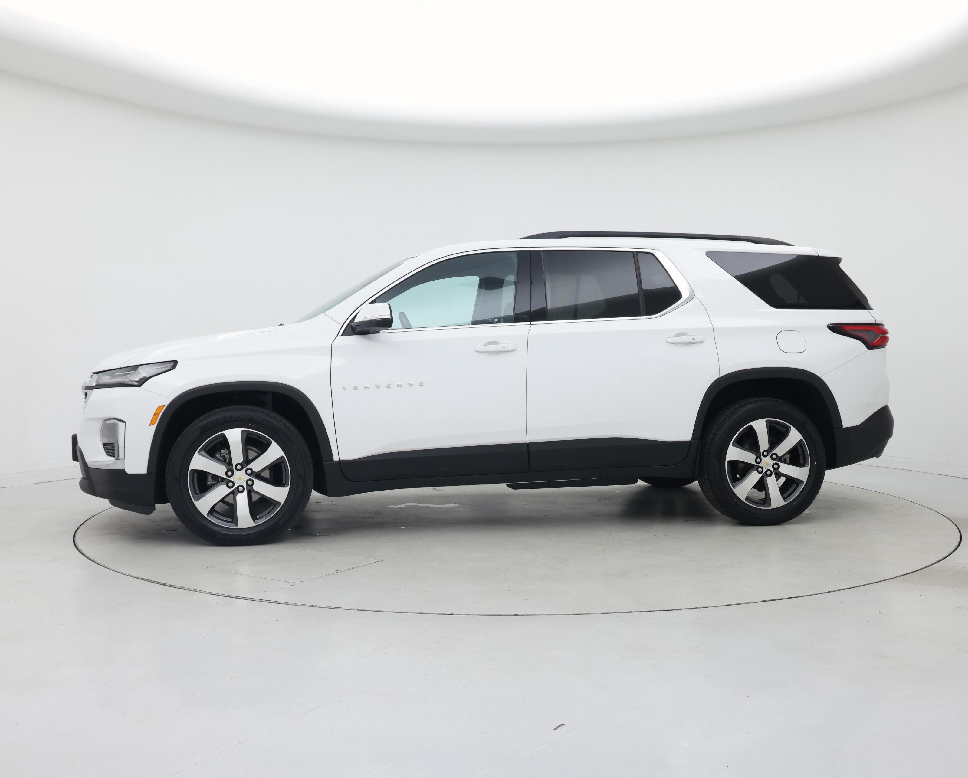 Thumbnail: 2023 Chevrolet Traverse - 3