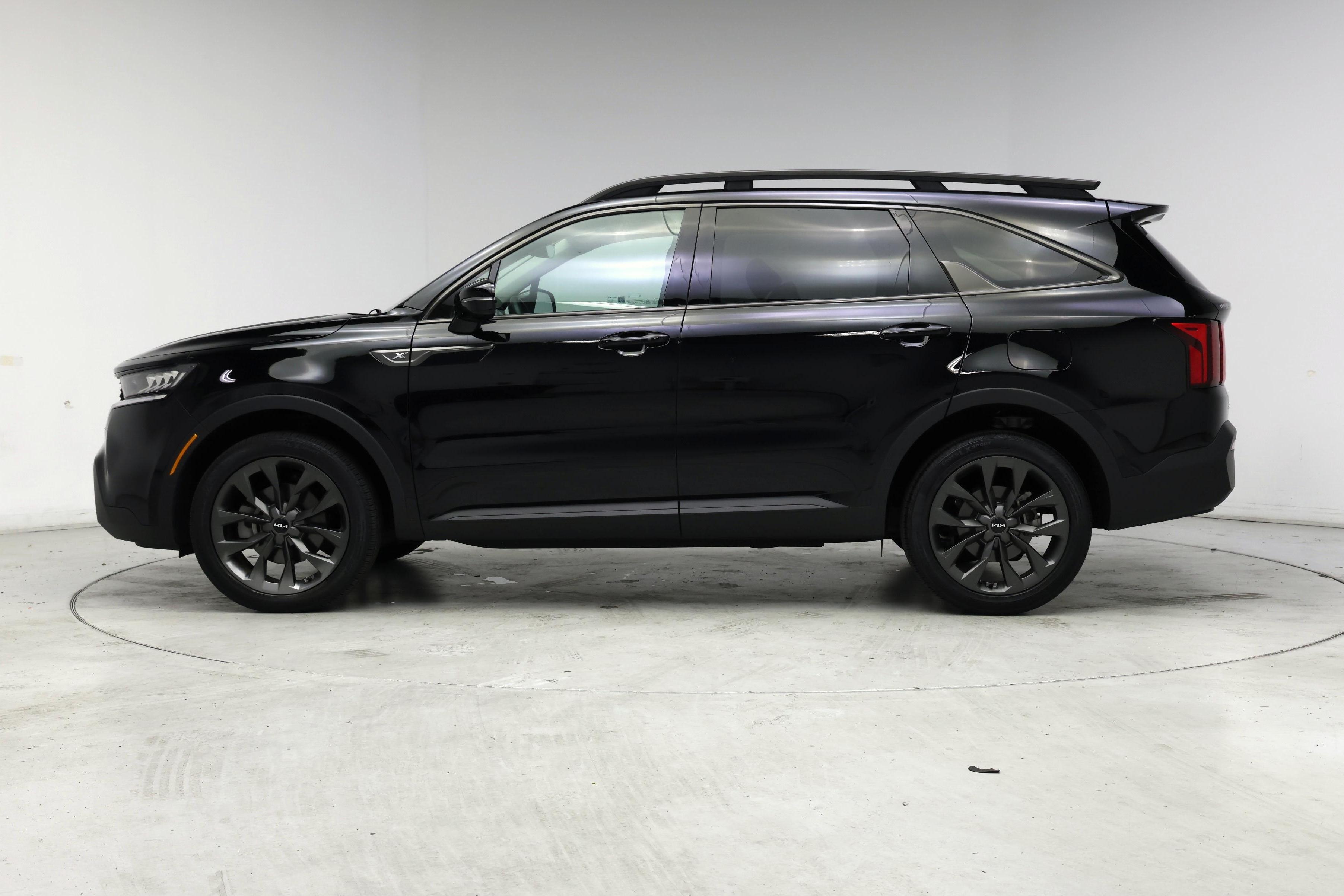 Thumbnail: 2023 Kia Sorento - 3