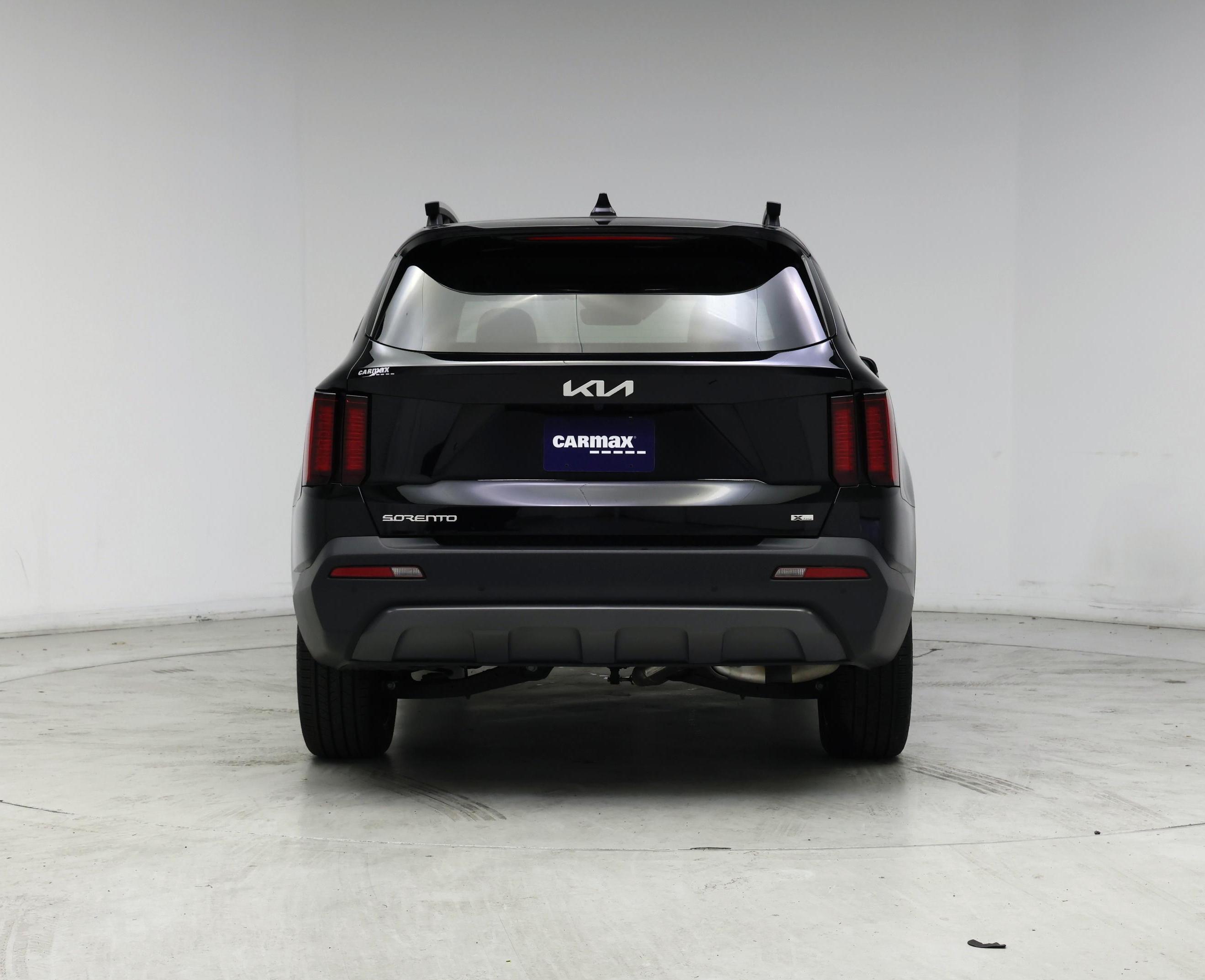 Thumbnail: 2023 Kia Sorento - 6