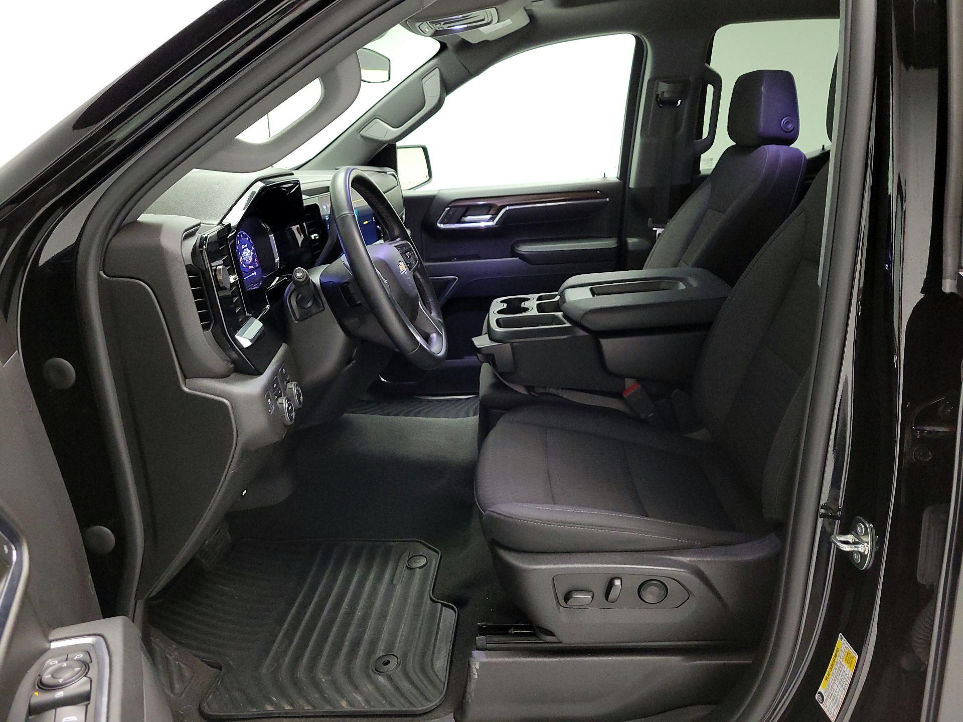 Thumbnail: 2023 Chevrolet Silverado 1500 - 11