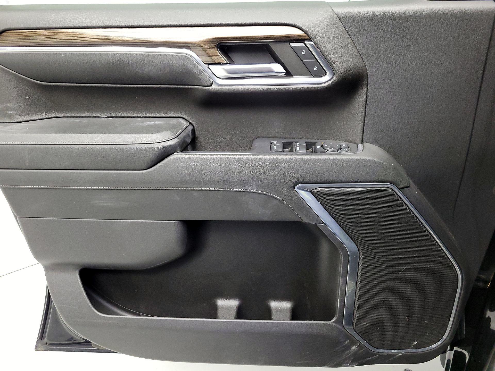 Thumbnail: 2023 Chevrolet Silverado 1500 - 12