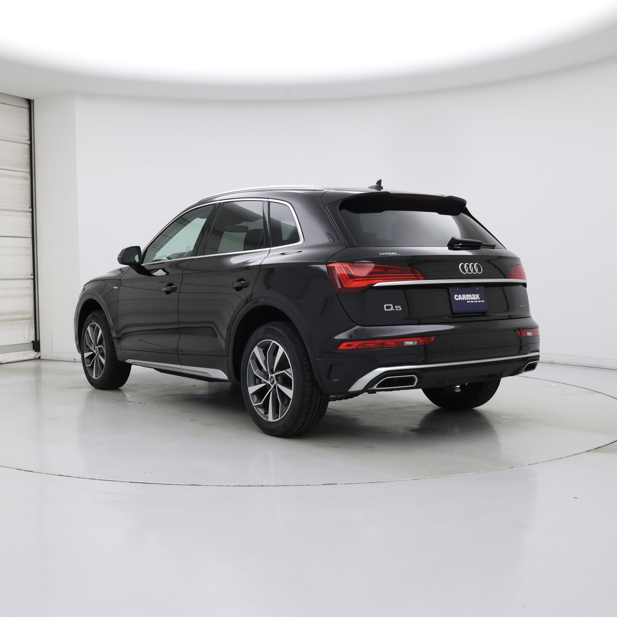 Thumbnail: 2023 Audi Q5 - 2