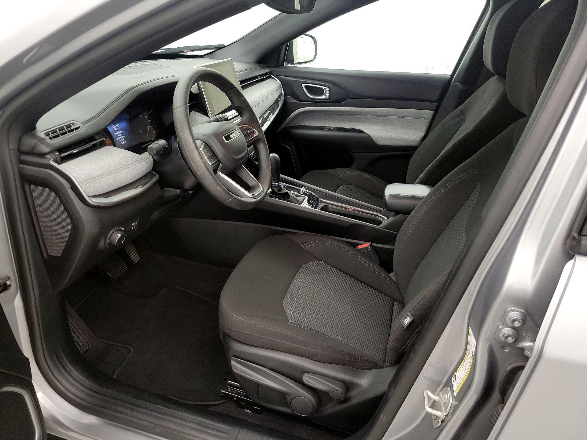 Thumbnail: 2024 Jeep Compass - 11