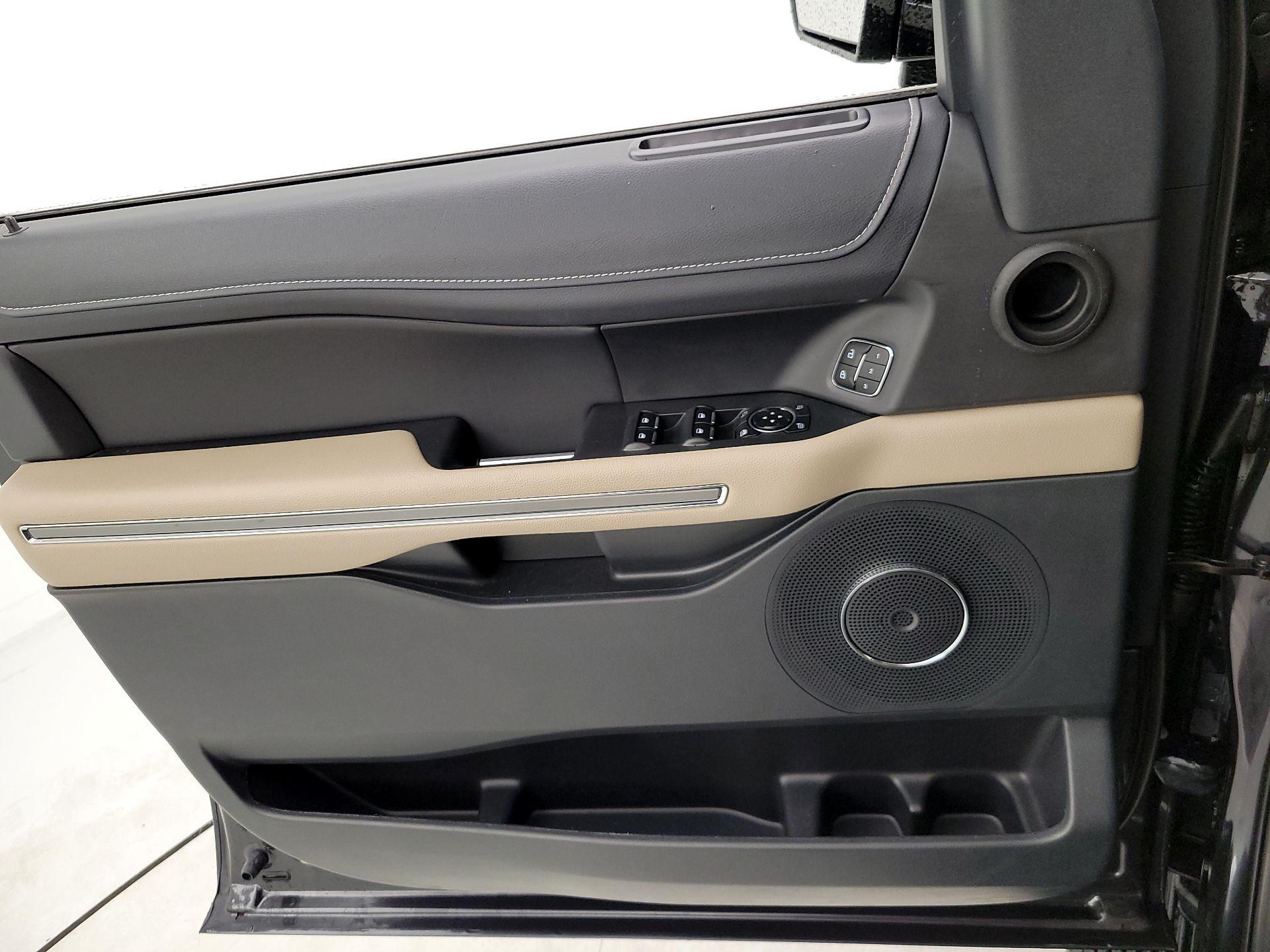 Thumbnail: 2024 Ford Expedition - 12