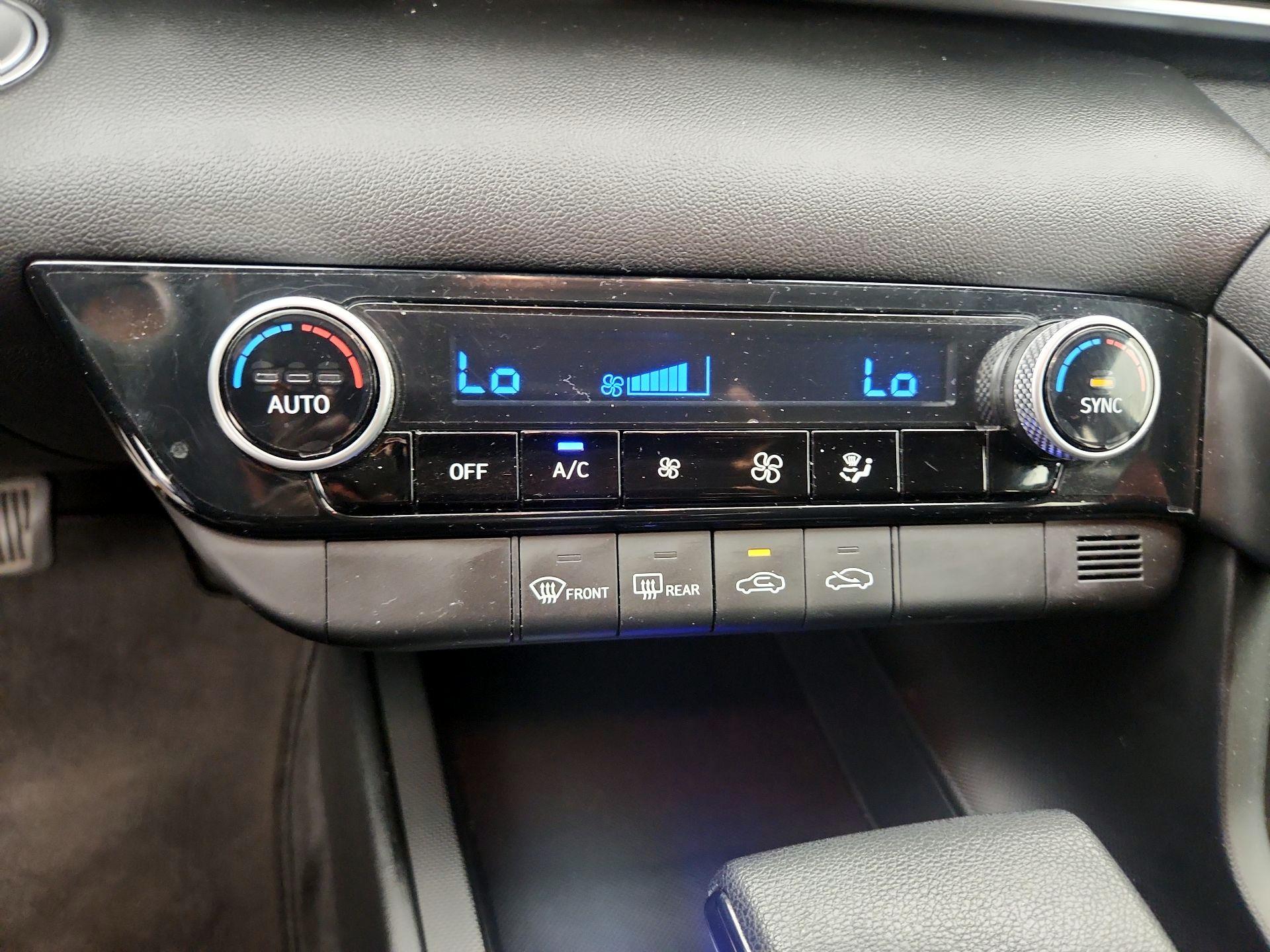 Thumbnail: 2022 Hyundai Elantra - 16