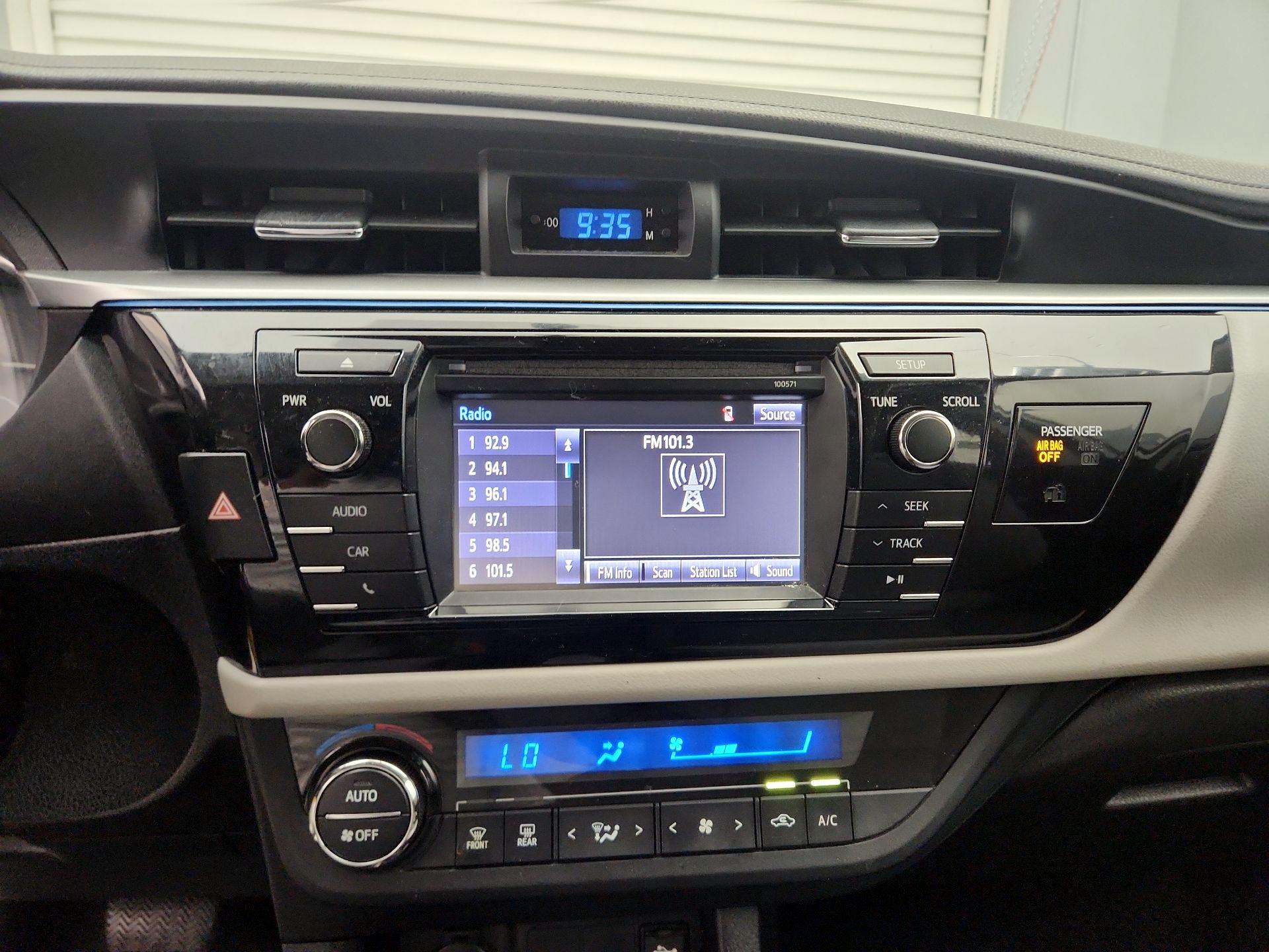 Thumbnail: 2016 Toyota Corolla - 15