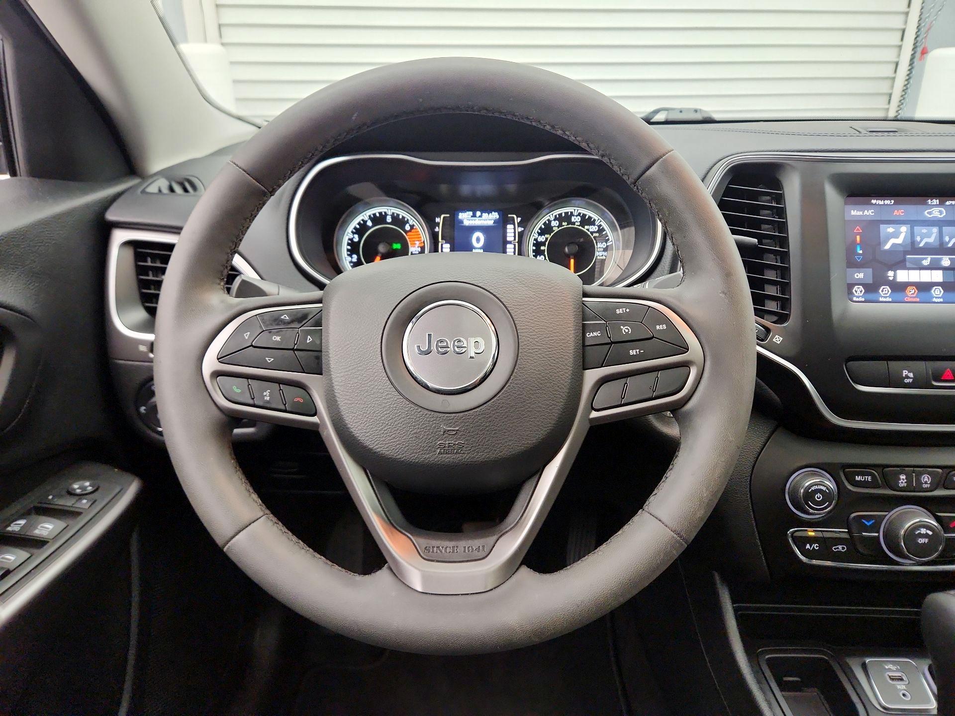Thumbnail: 2021 Jeep Cherokee - 10