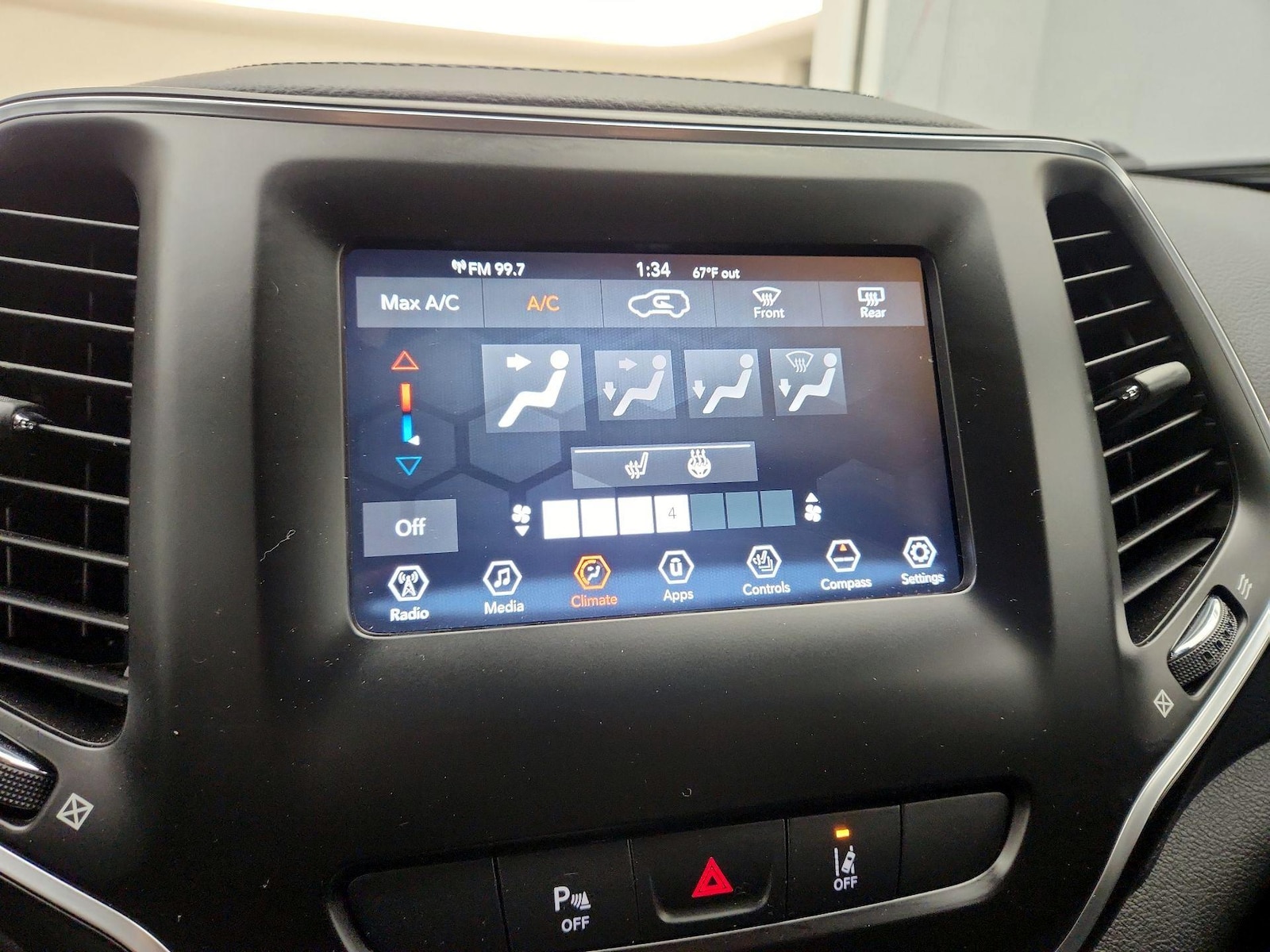 2021 Jeep Cherokee Latitude Plus - Photo 17