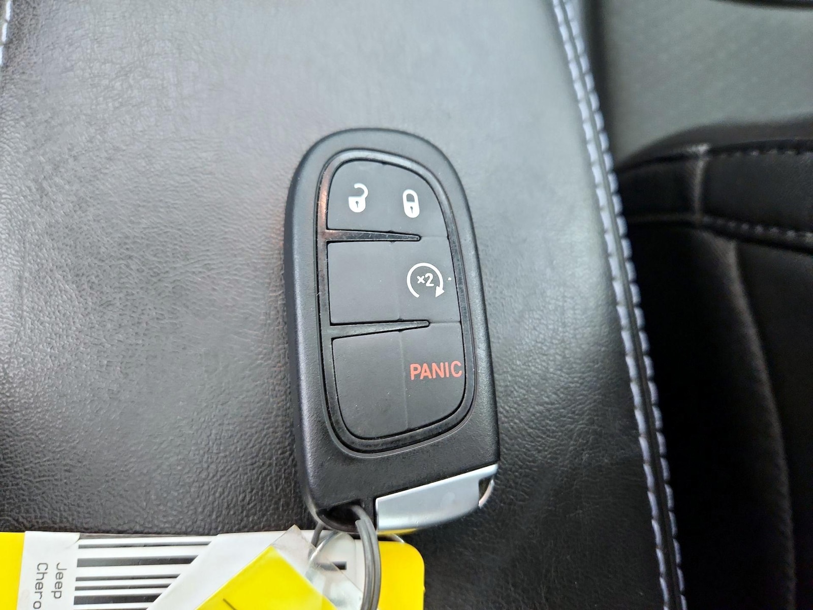 2021 Jeep Cherokee Latitude Plus - Photo 24