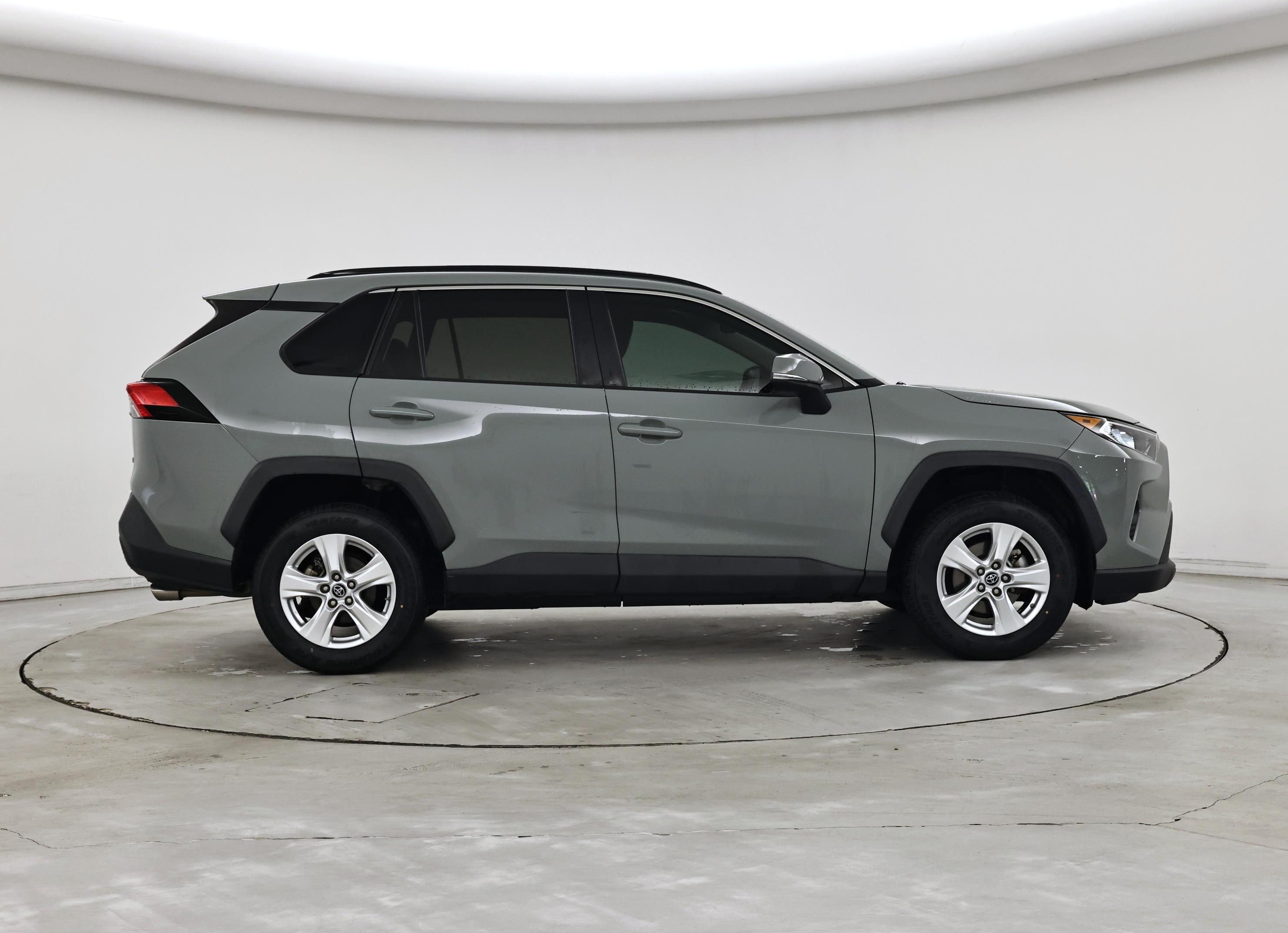 Thumbnail: 2019 Toyota RAV4 - 7