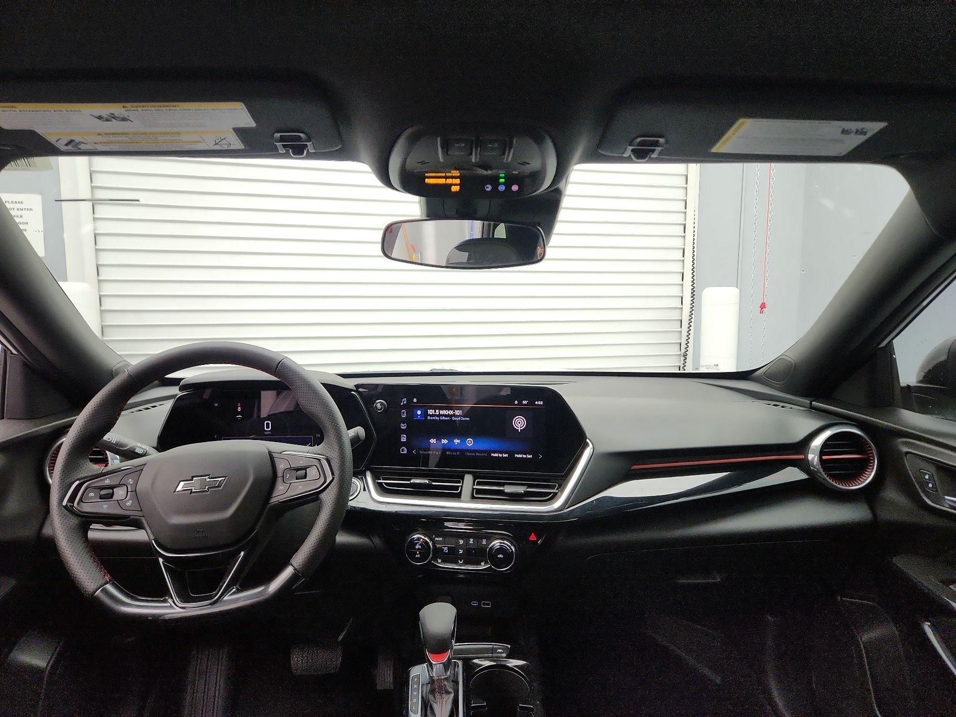 Thumbnail: 2025 Chevrolet Trax - 9