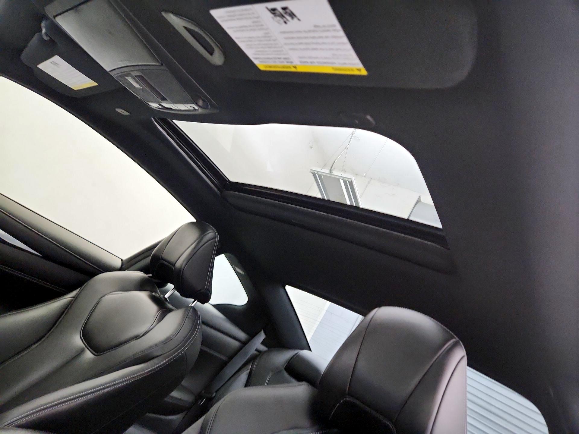 Thumbnail: 2019 INFINITI Q60 - 19