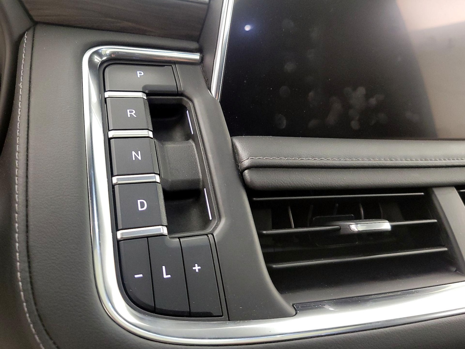 2023 Chevrolet Tahoe Z71 - Photo 19
