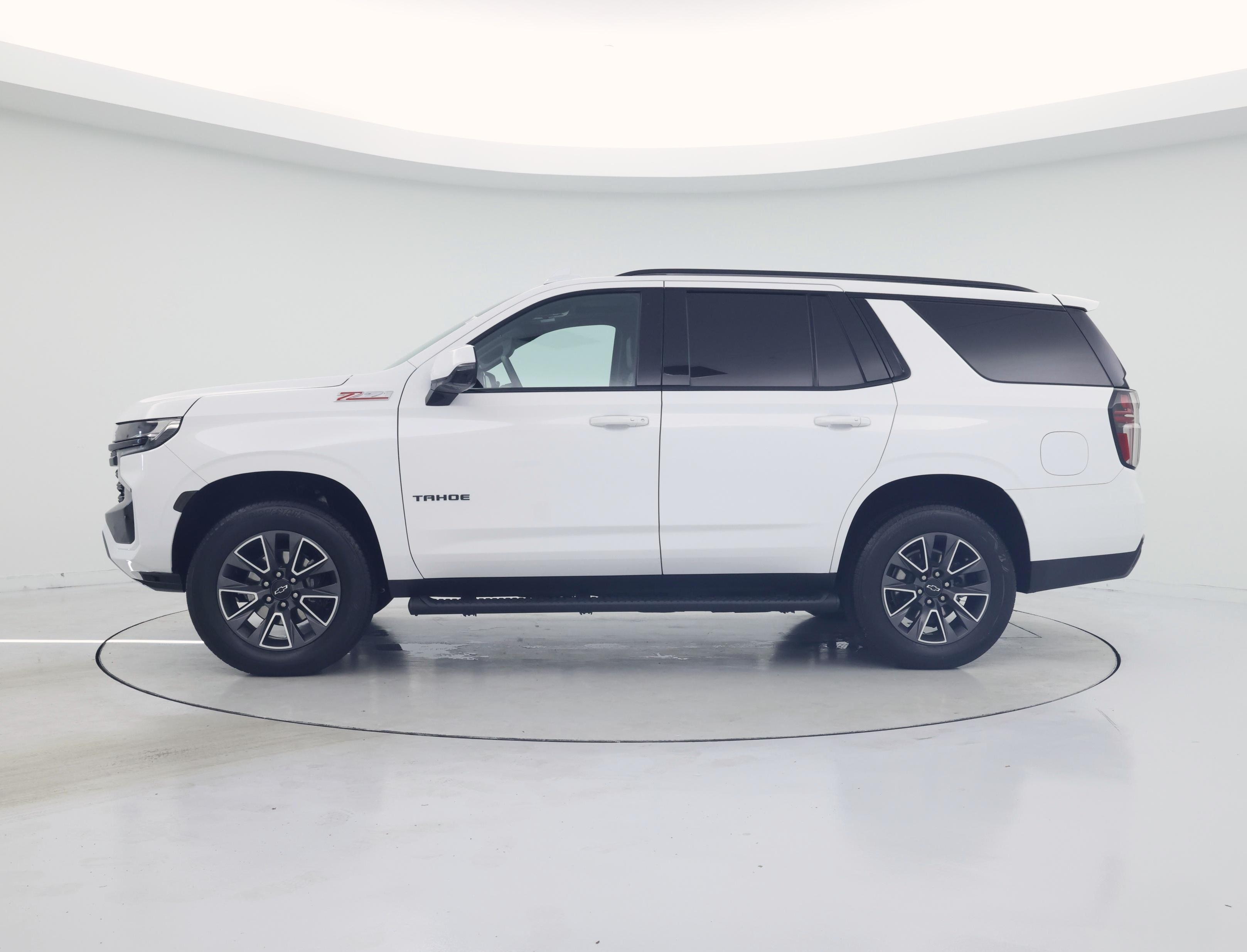 Thumbnail: 2023 Chevrolet Tahoe - 3