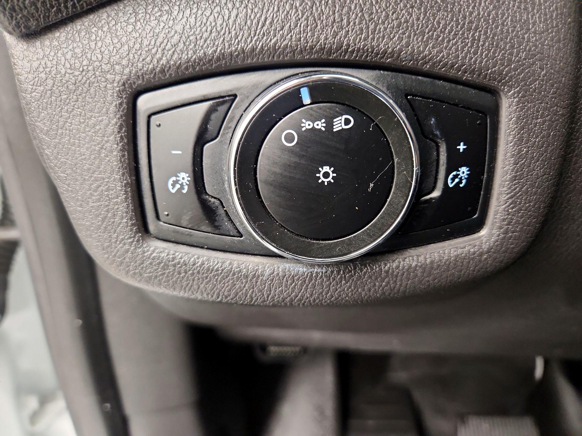 Thumbnail: 2018 Ford Transit Series - 13