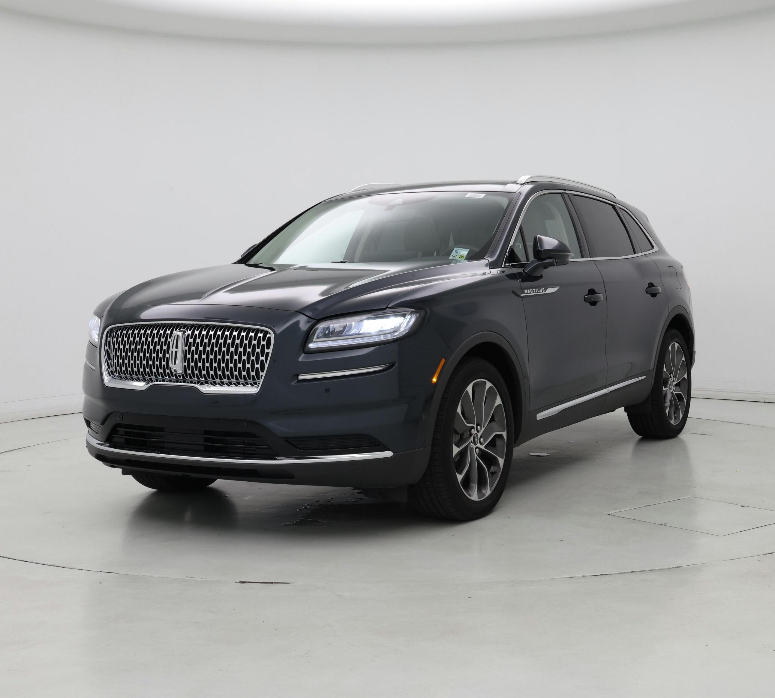 Thumbnail: 2023 Lincoln Nautilus - 4