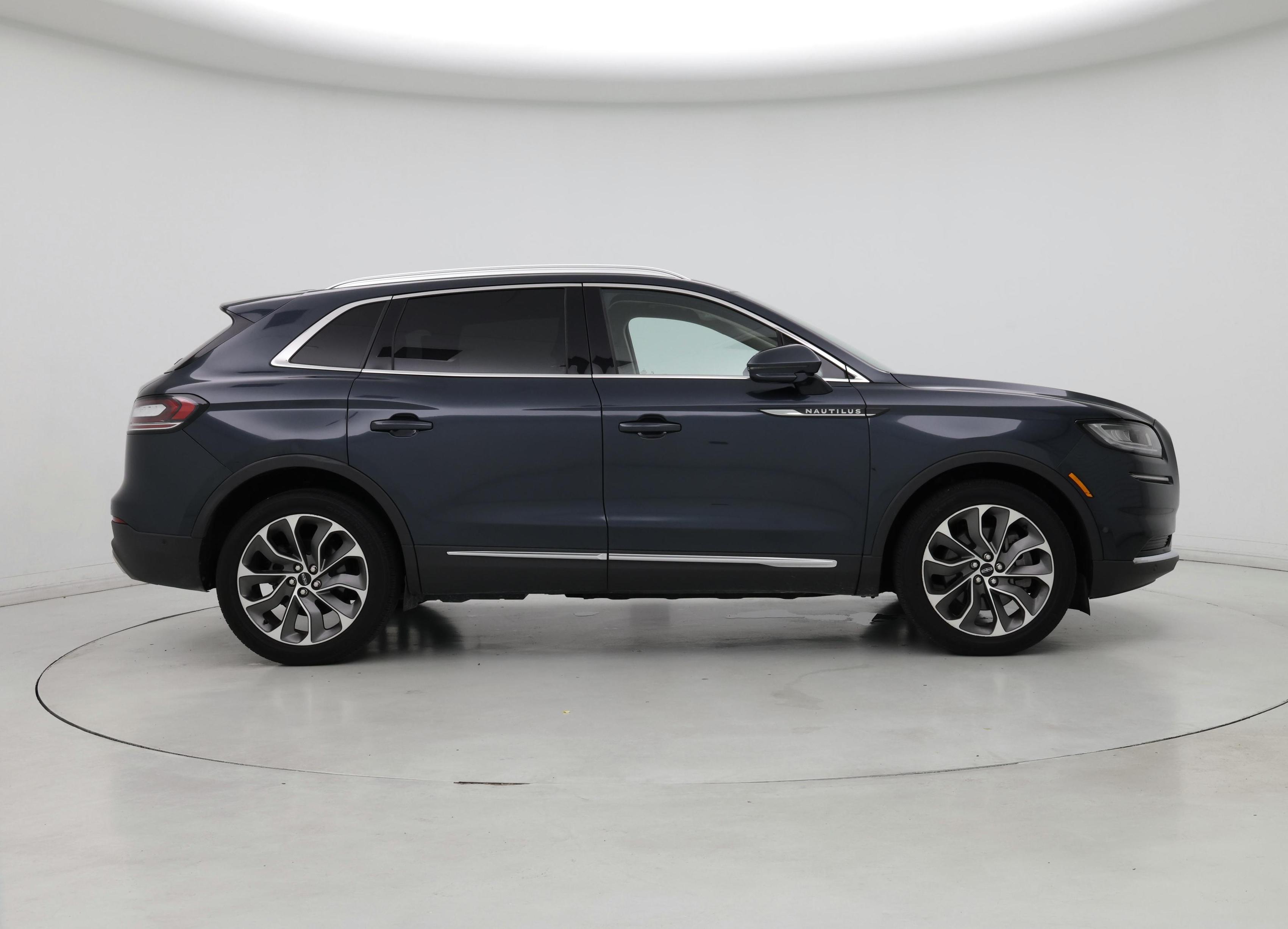 Thumbnail: 2023 Lincoln Nautilus - 7