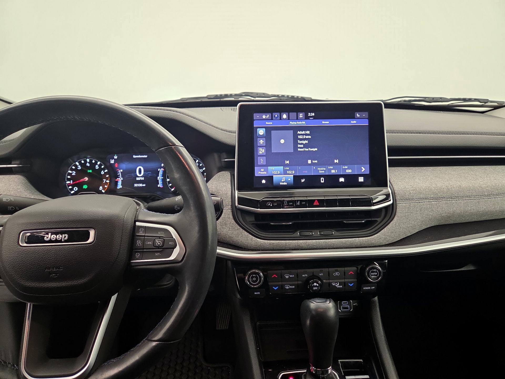 Thumbnail: 2022 Jeep Compass - 9