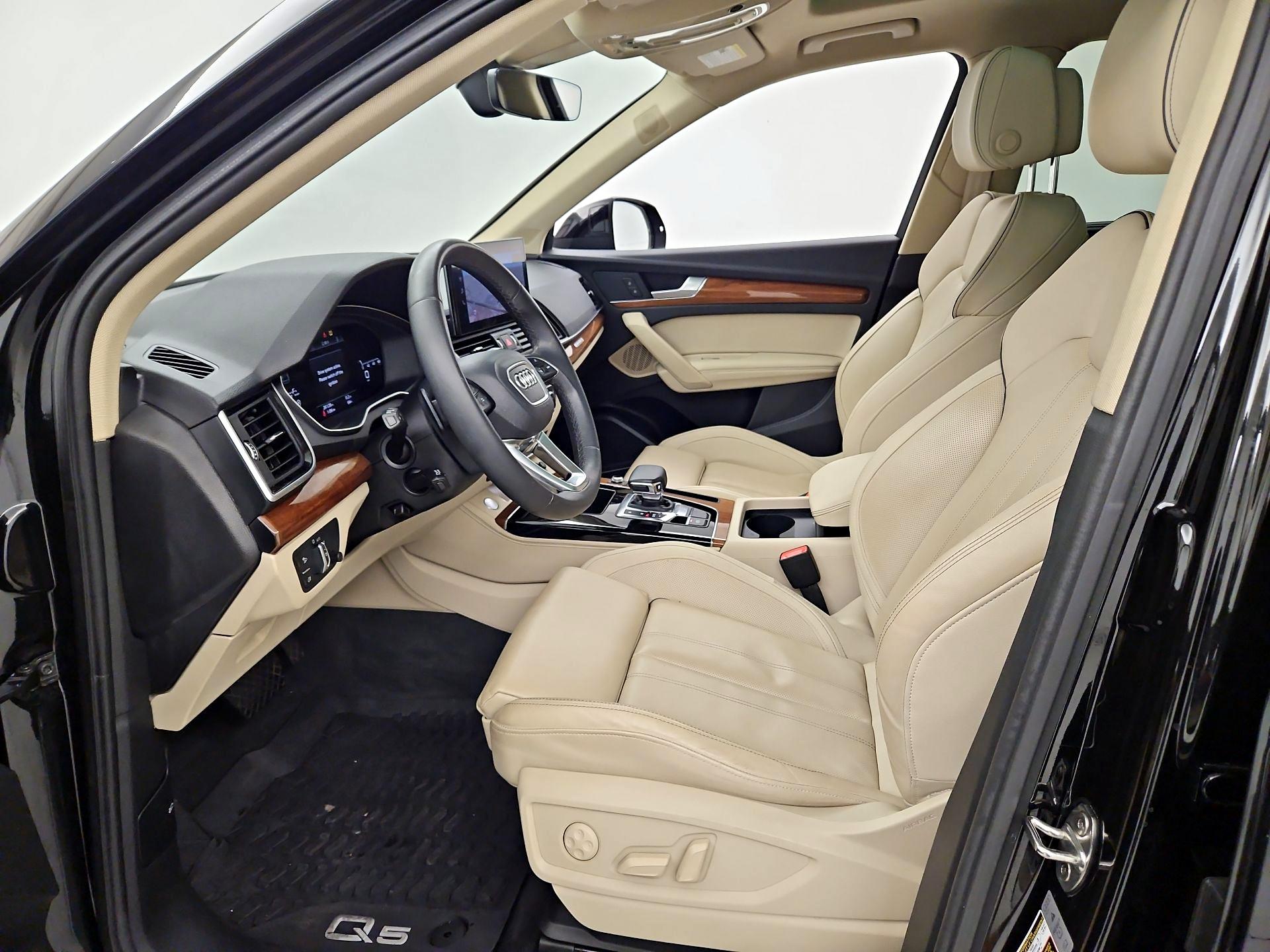 Thumbnail: 2023 Audi Q5 - 11