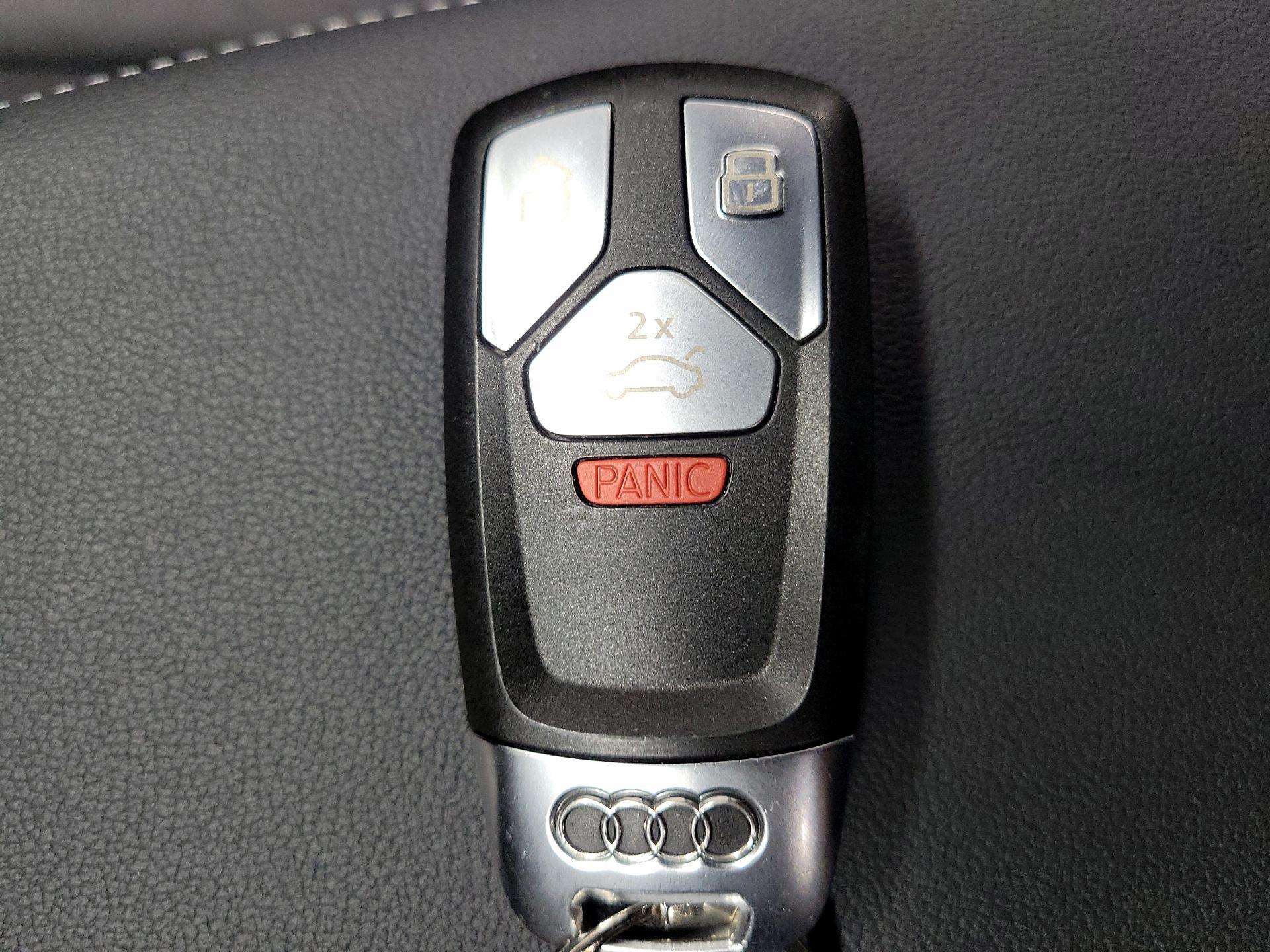 Thumbnail: 2023 Audi Q5 - 18