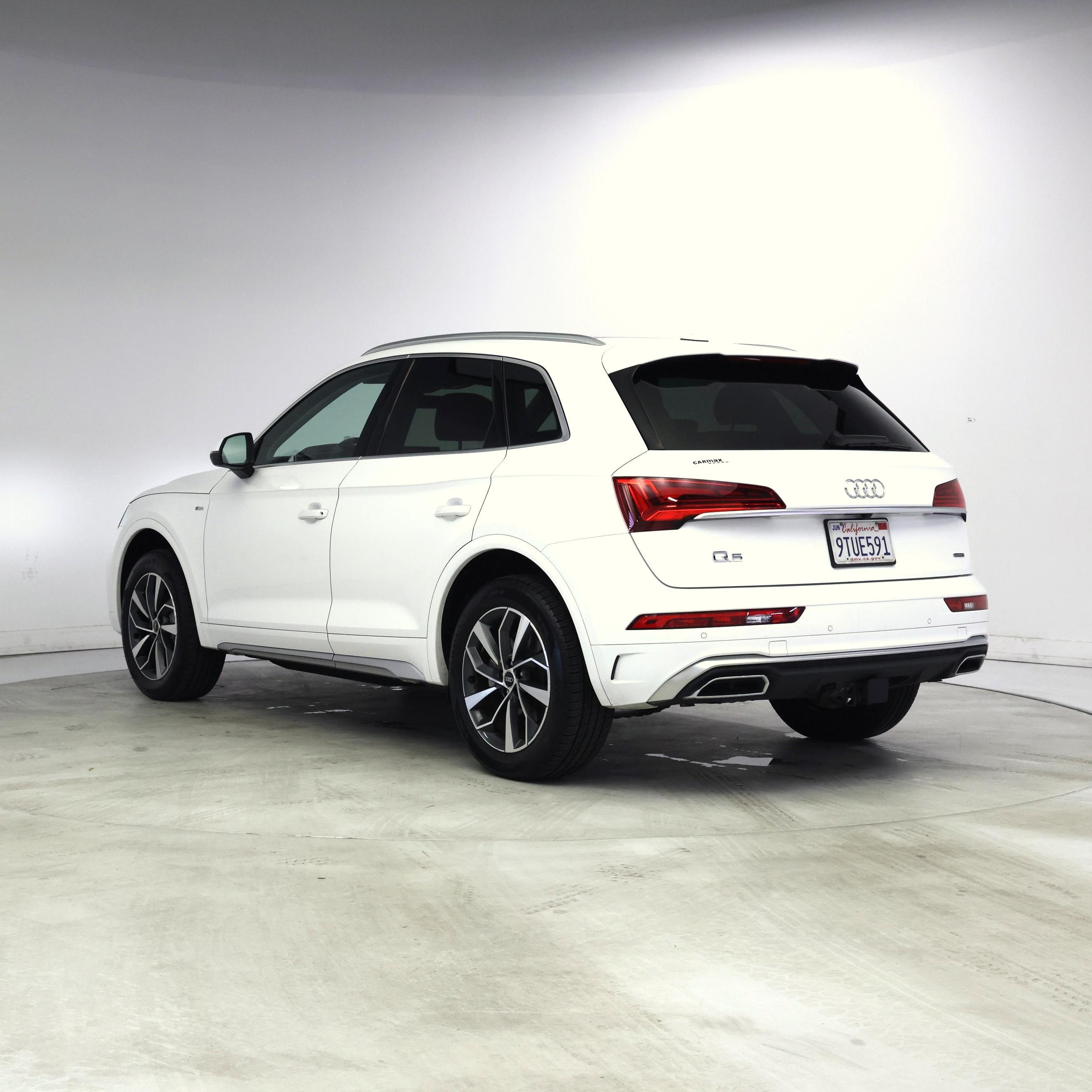 Thumbnail: 2023 Audi Q5 - 2