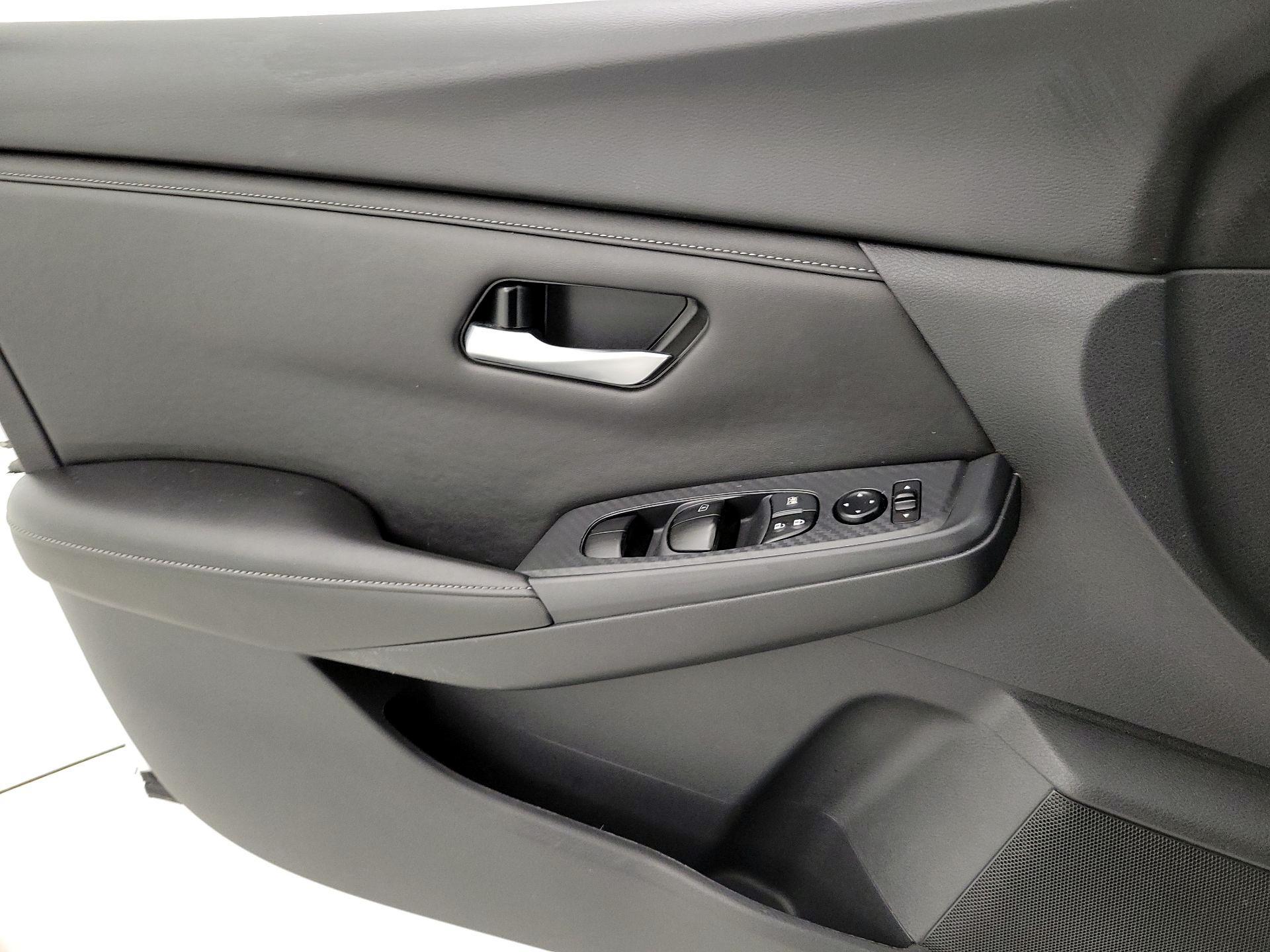 Thumbnail: 2025 Nissan Sentra - 12