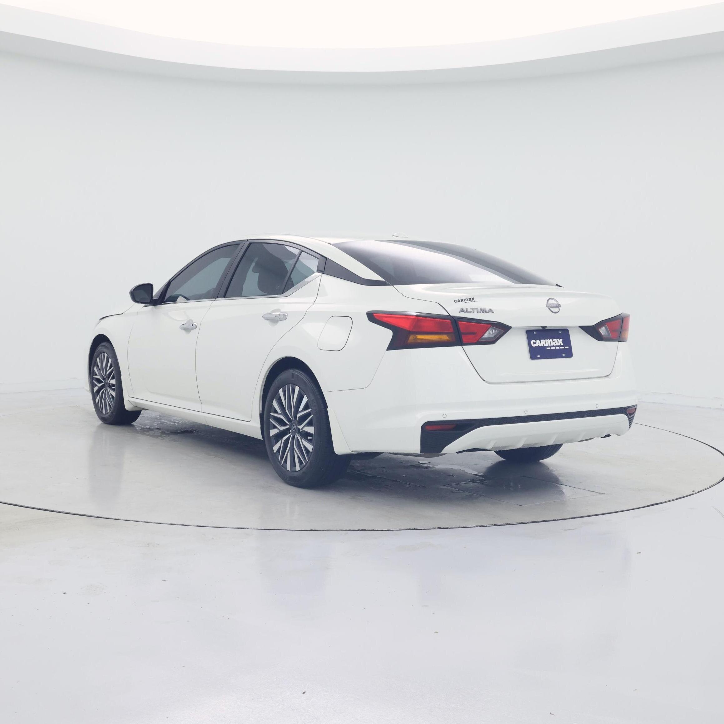 Thumbnail: 2025 Nissan Altima - 2
