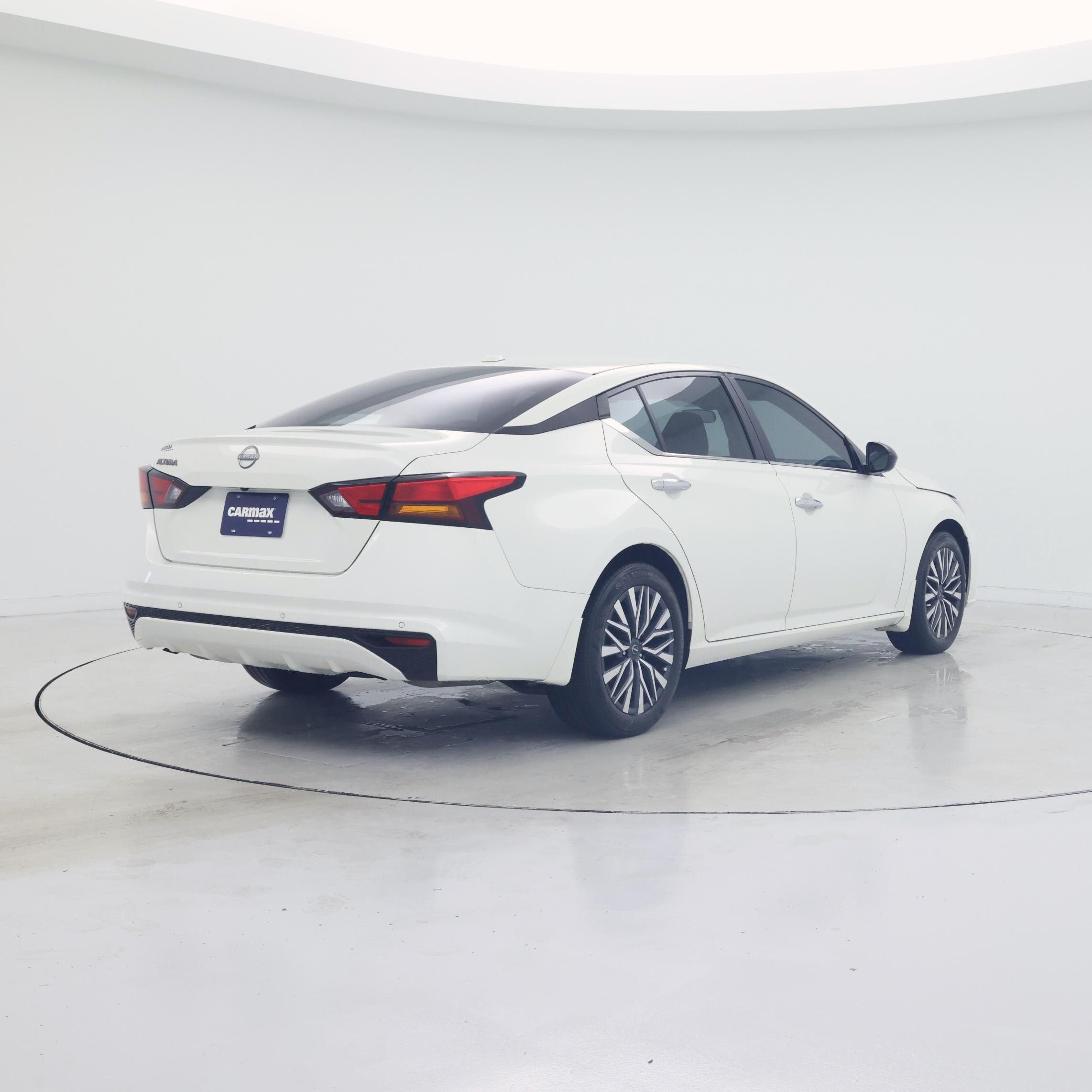 Thumbnail: 2025 Nissan Altima - 8