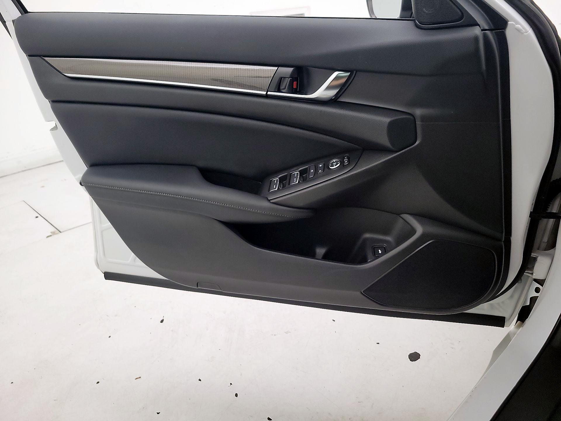 Thumbnail: 2021 Honda Accord - 12