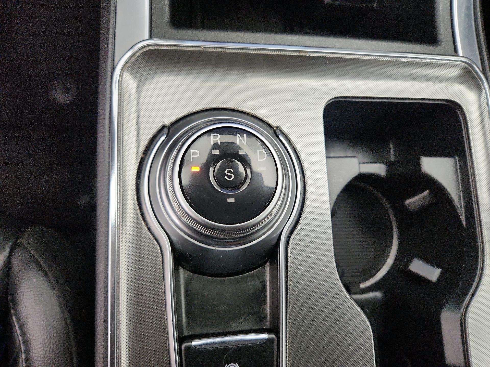 Thumbnail: 2024 Ford Edge - 17