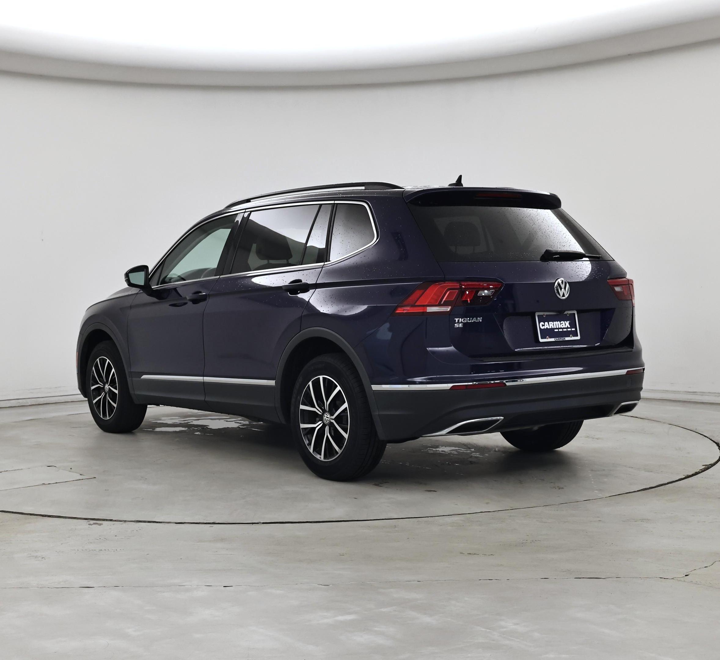 Thumbnail: 2021 Volkswagen Tiguan - 2