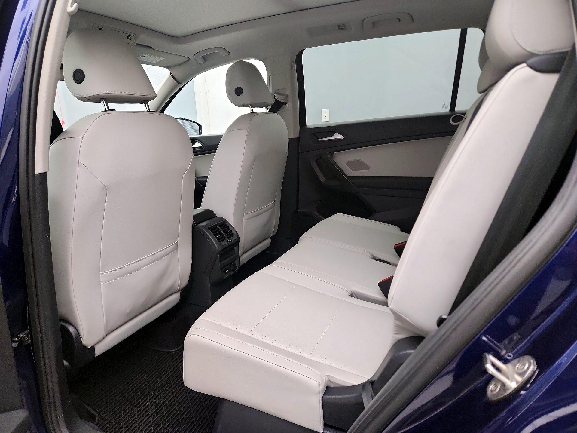 Thumbnail: 2021 Volkswagen Tiguan - 20