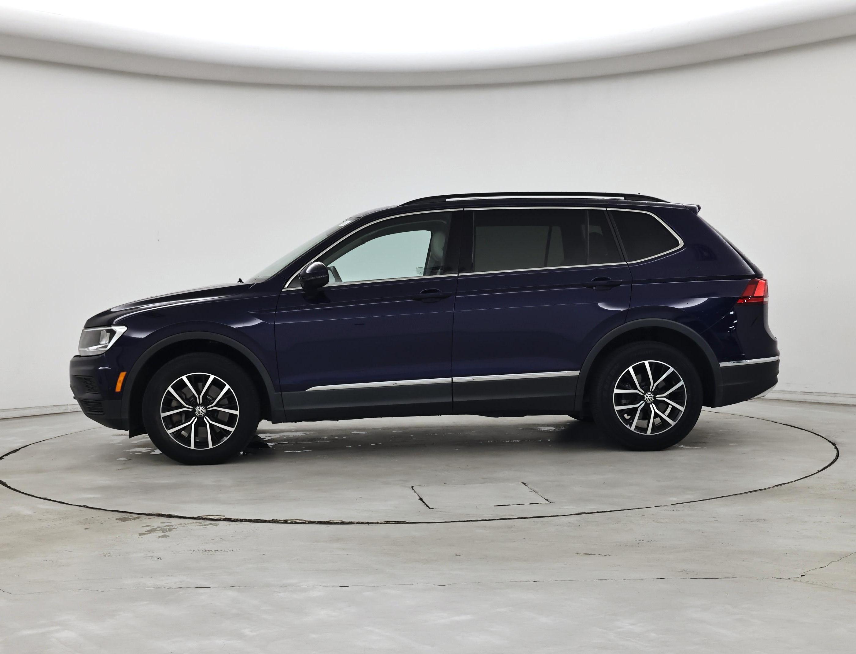 Thumbnail: 2021 Volkswagen Tiguan - 3
