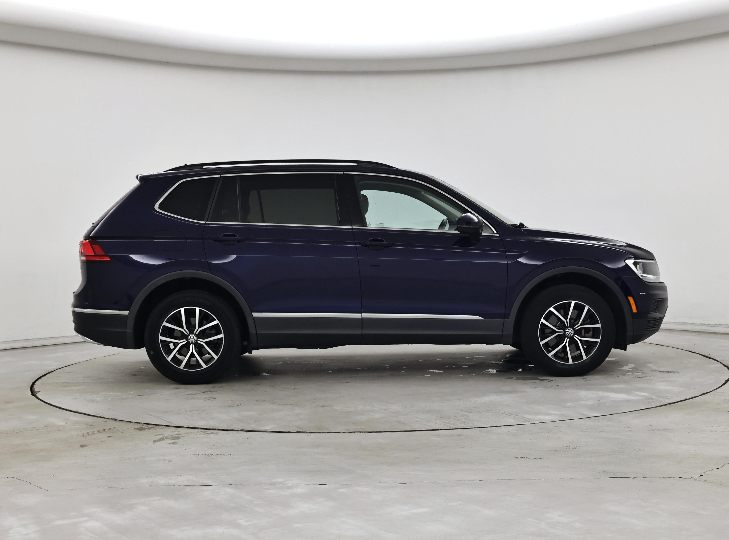 Thumbnail: 2021 Volkswagen Tiguan - 7
