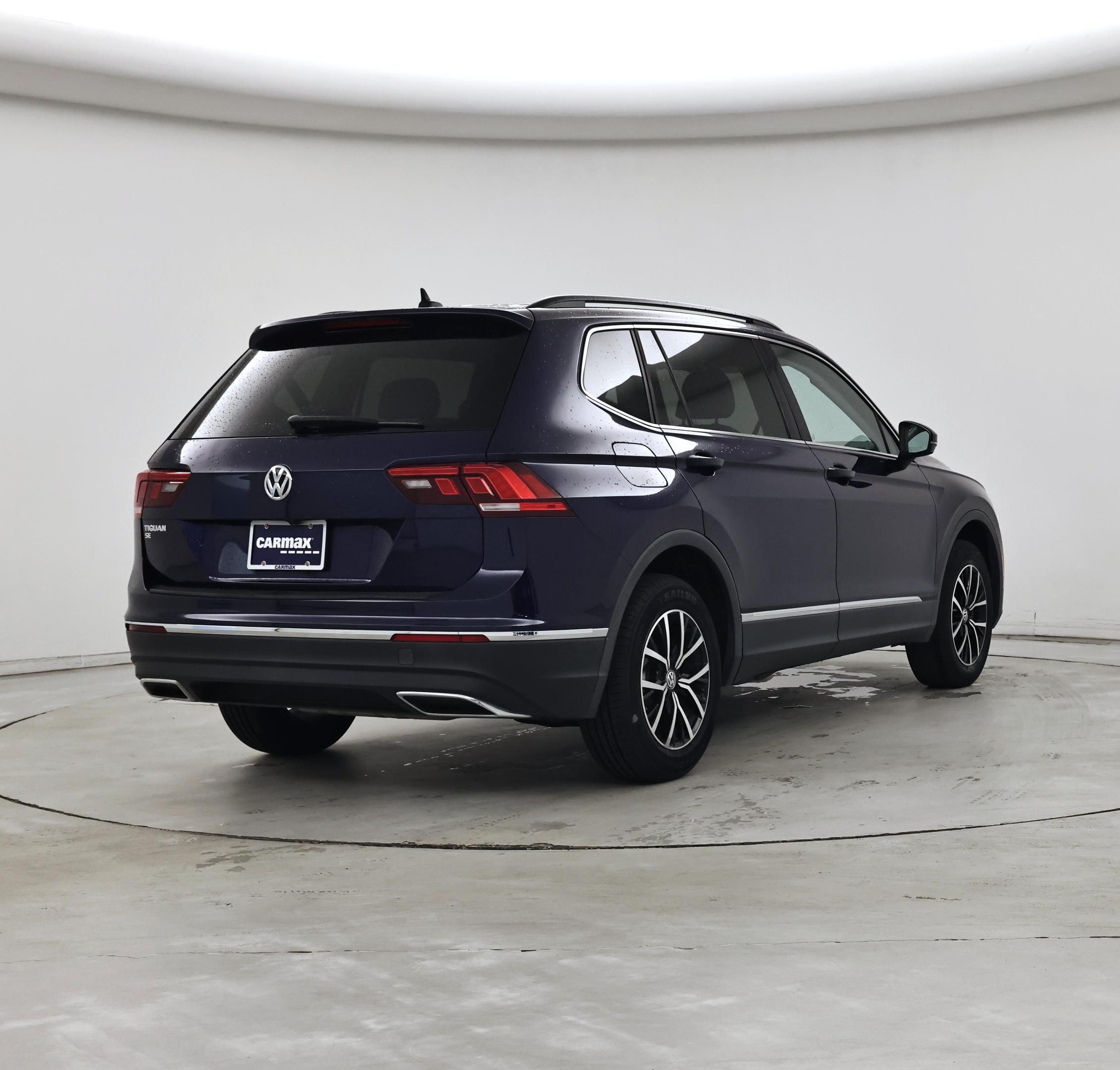Thumbnail: 2021 Volkswagen Tiguan - 8