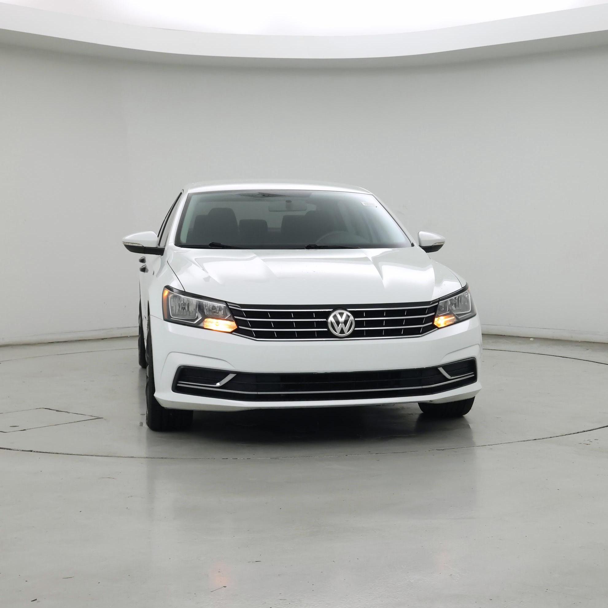 Thumbnail: 2017 Volkswagen Passat - 5