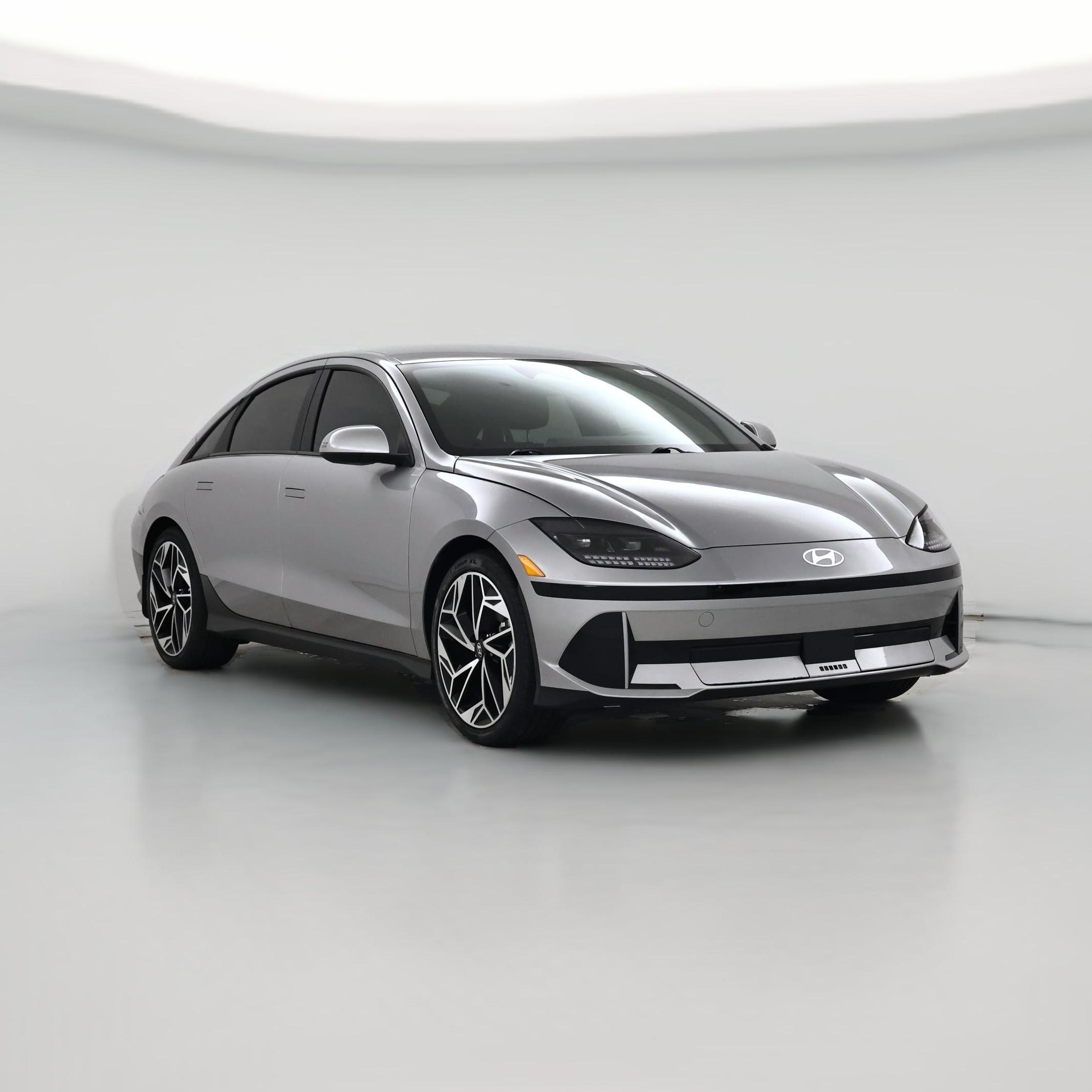 Thumbnail: 2023 Hyundai Ioniq 6 - 1
