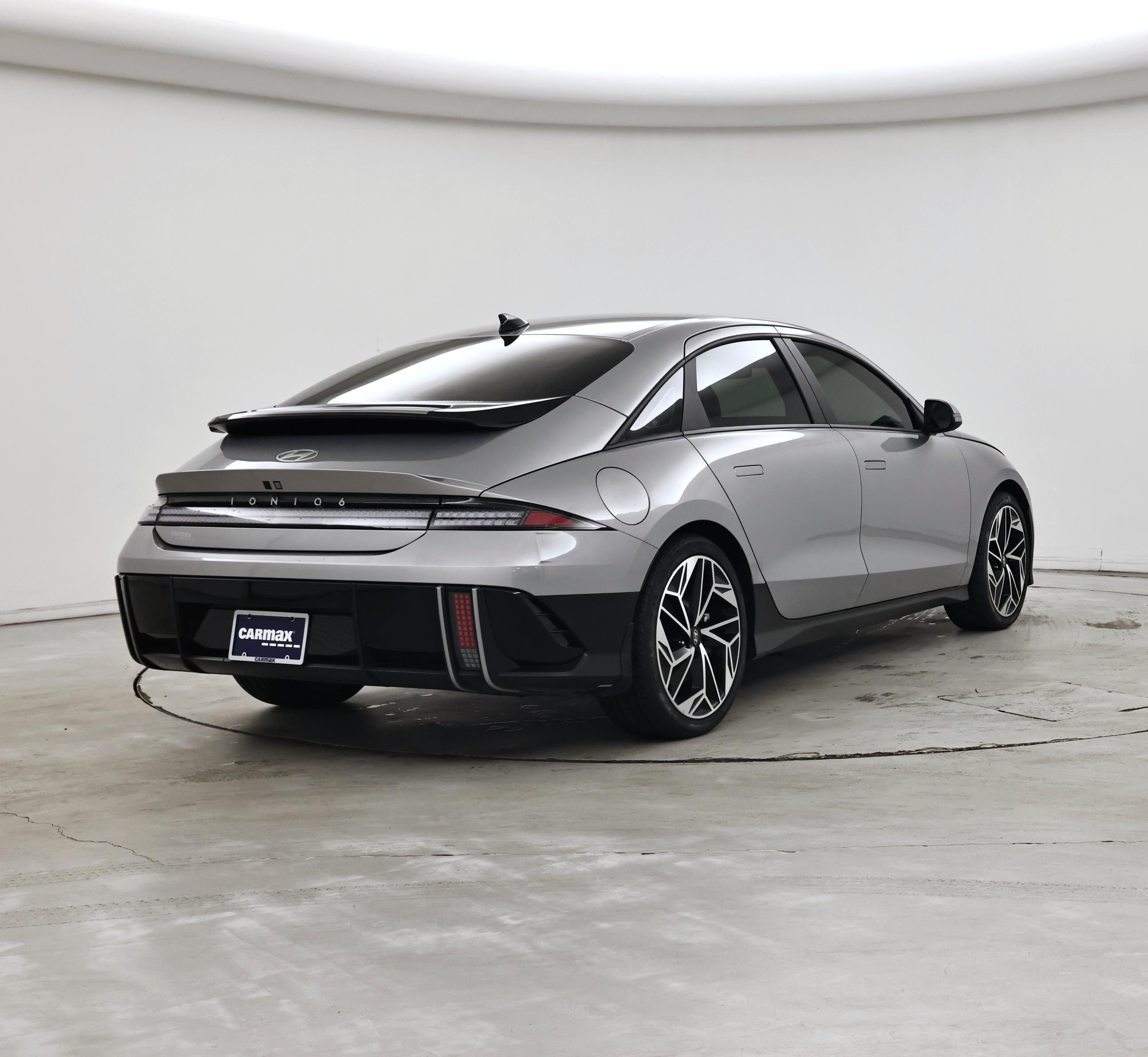 Thumbnail: 2023 Hyundai Ioniq 6 - 8