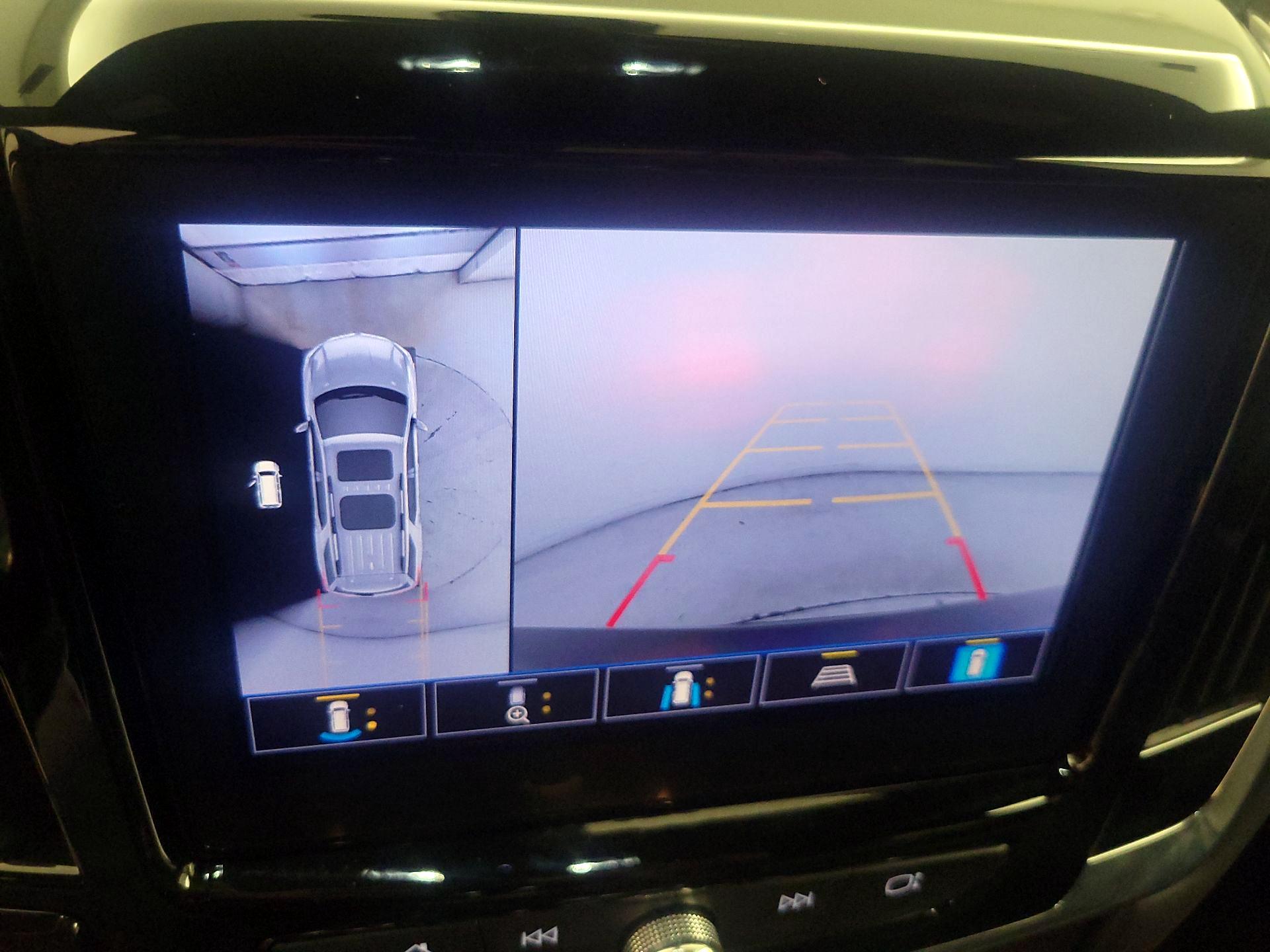 Thumbnail: 2023 Chevrolet Traverse - 15