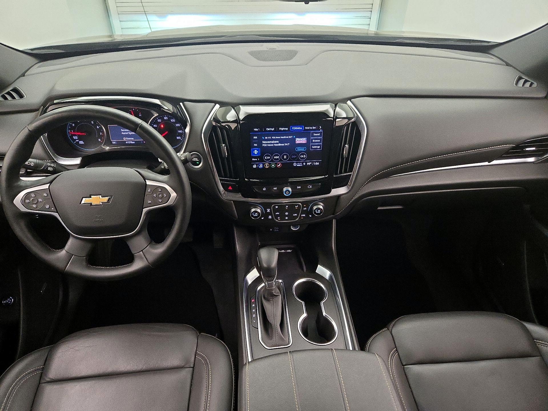 Thumbnail: 2023 Chevrolet Traverse - 9